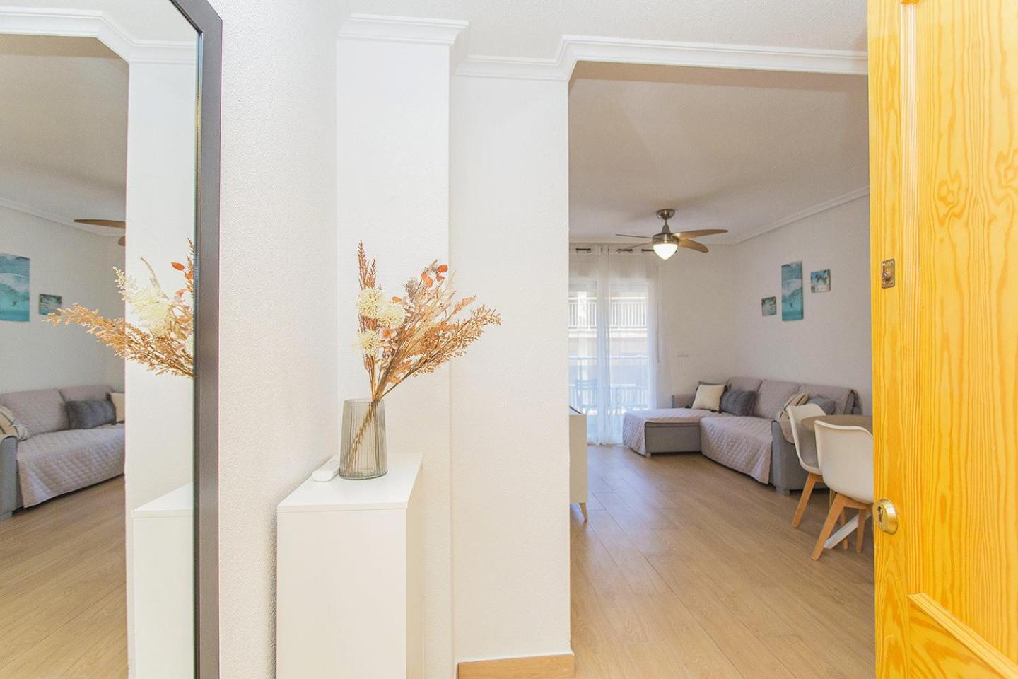 Apartamento con Balcón