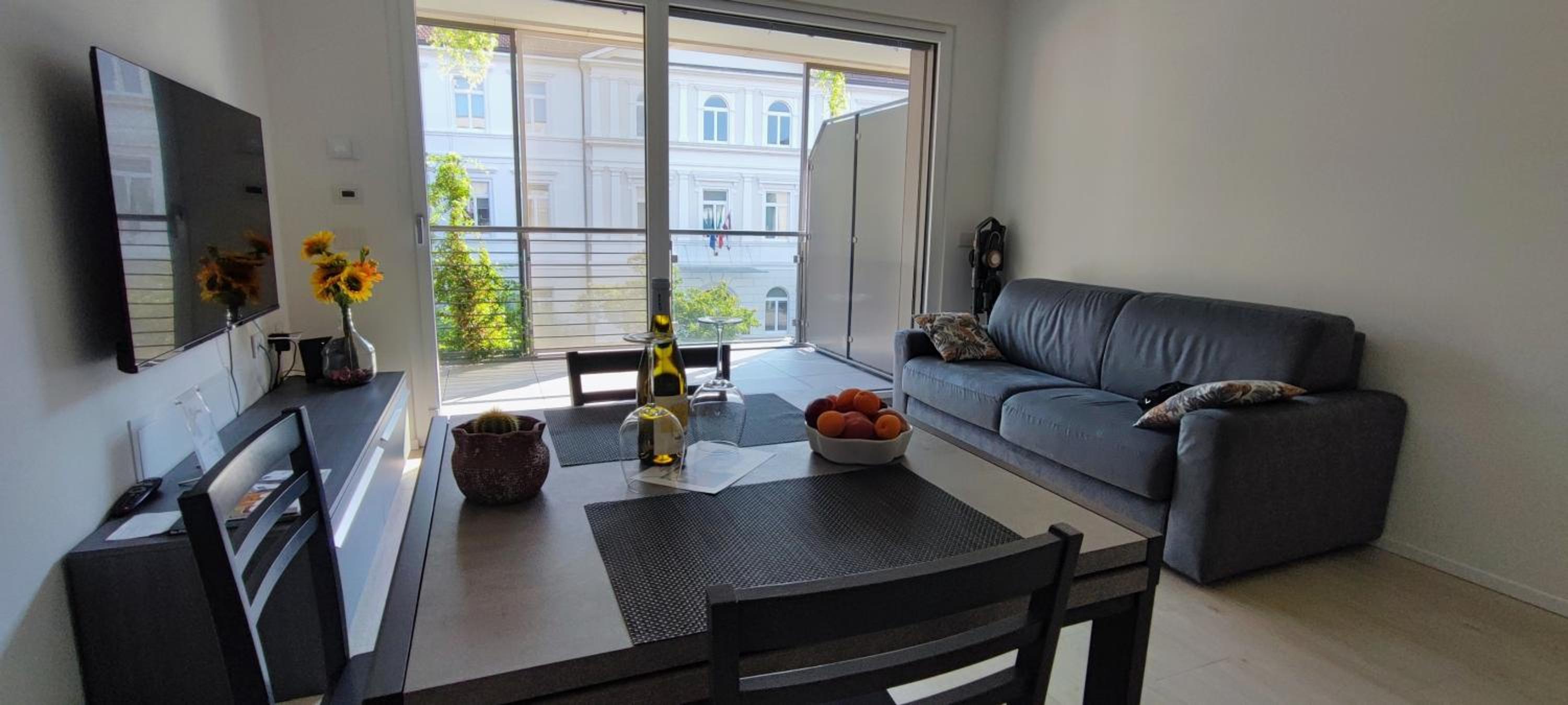 One-Bedroom Apartment