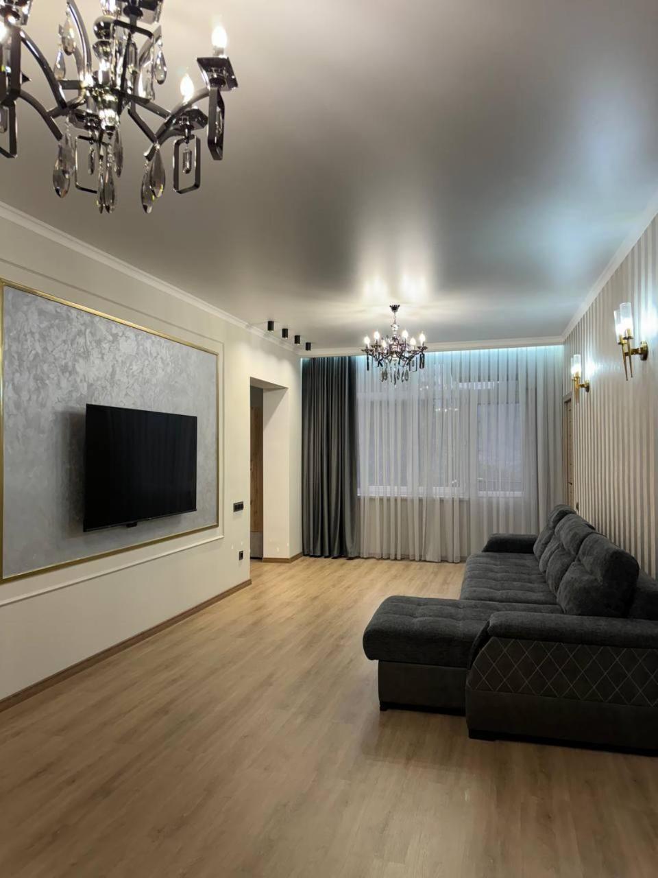 Three-Bedroom Apartment photo 1