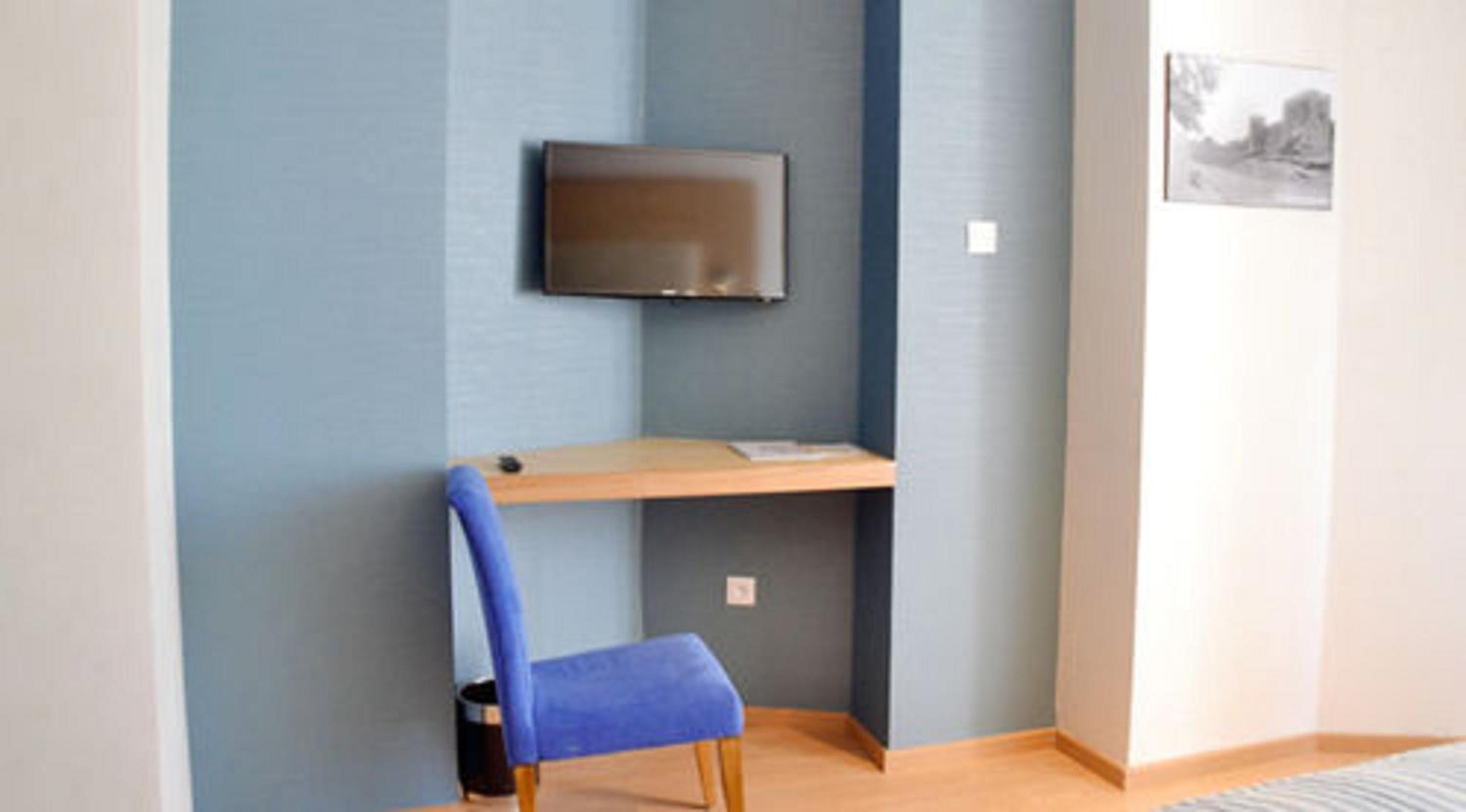 Large Single Room