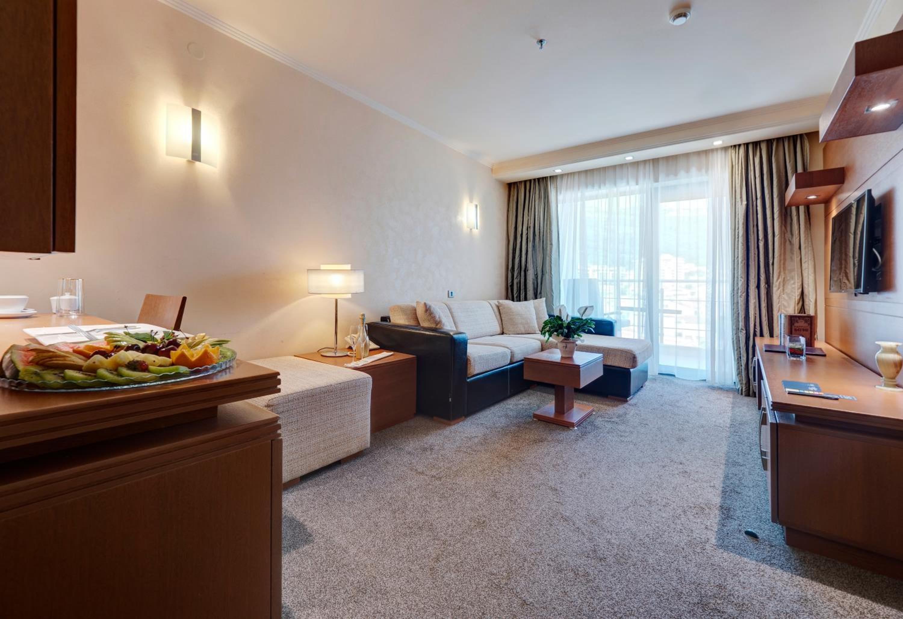 Family Room with Sea View - Photo 9