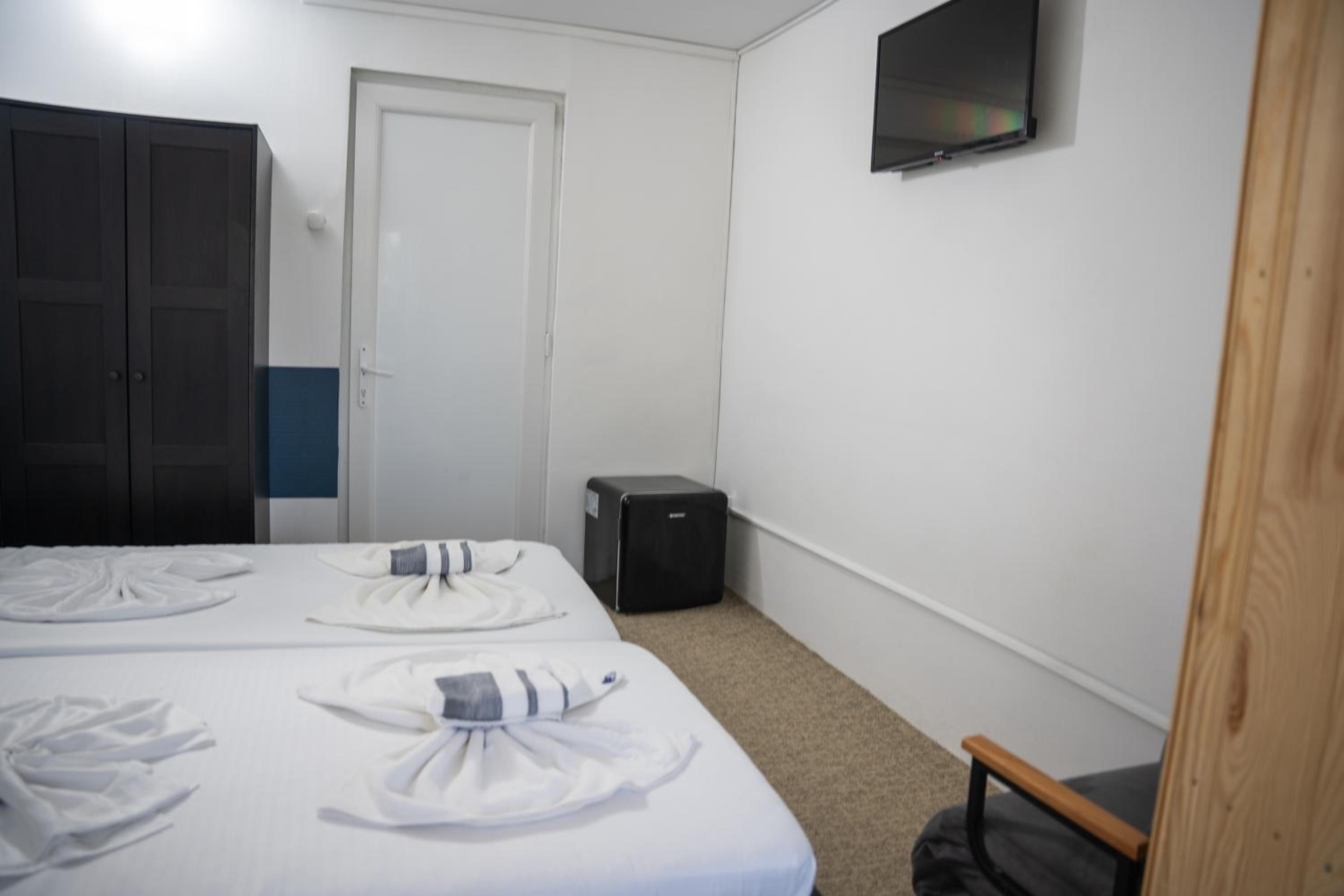 Standard Twin Room photo 3