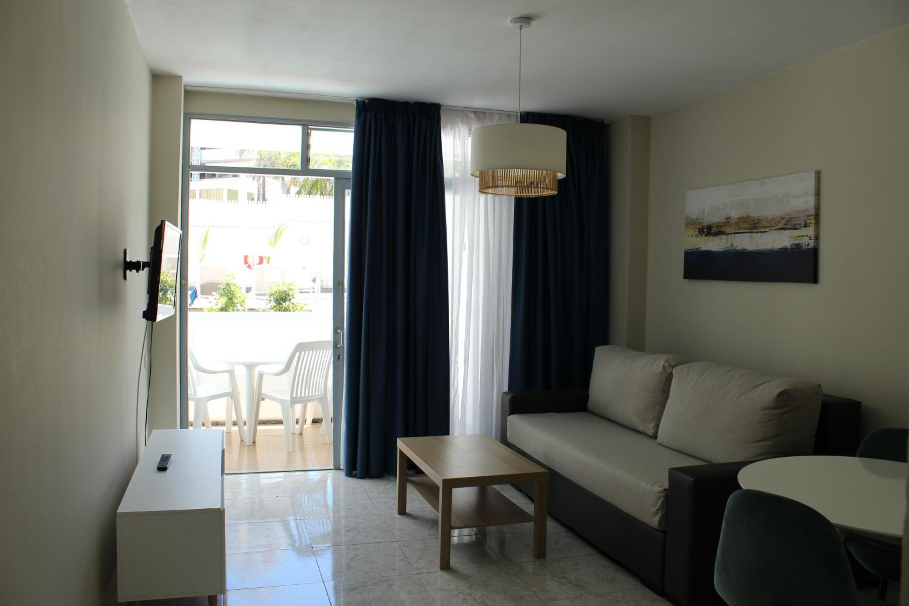 Apartamento con Terraza