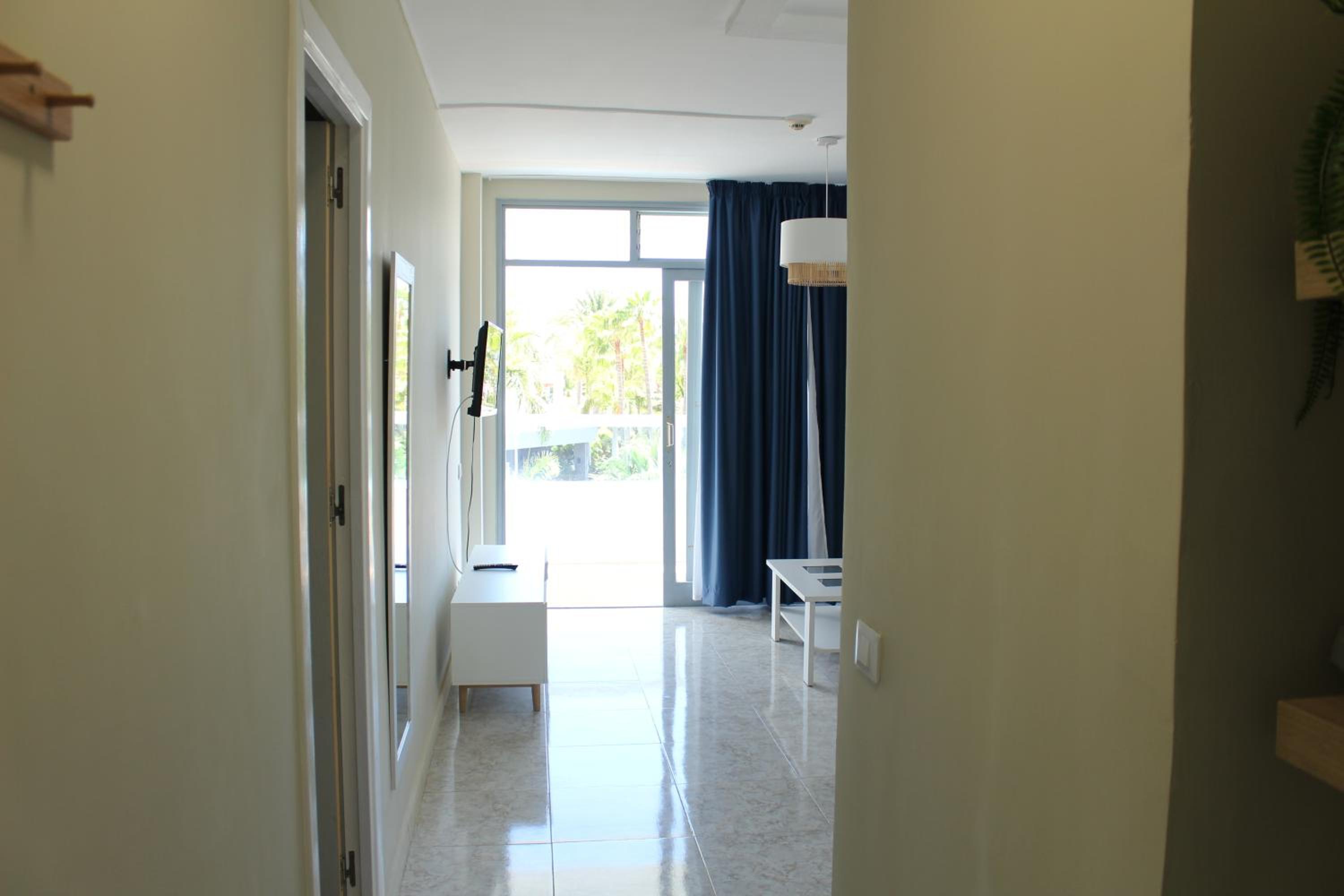 Apartamento de dos habitaciones con balcón
