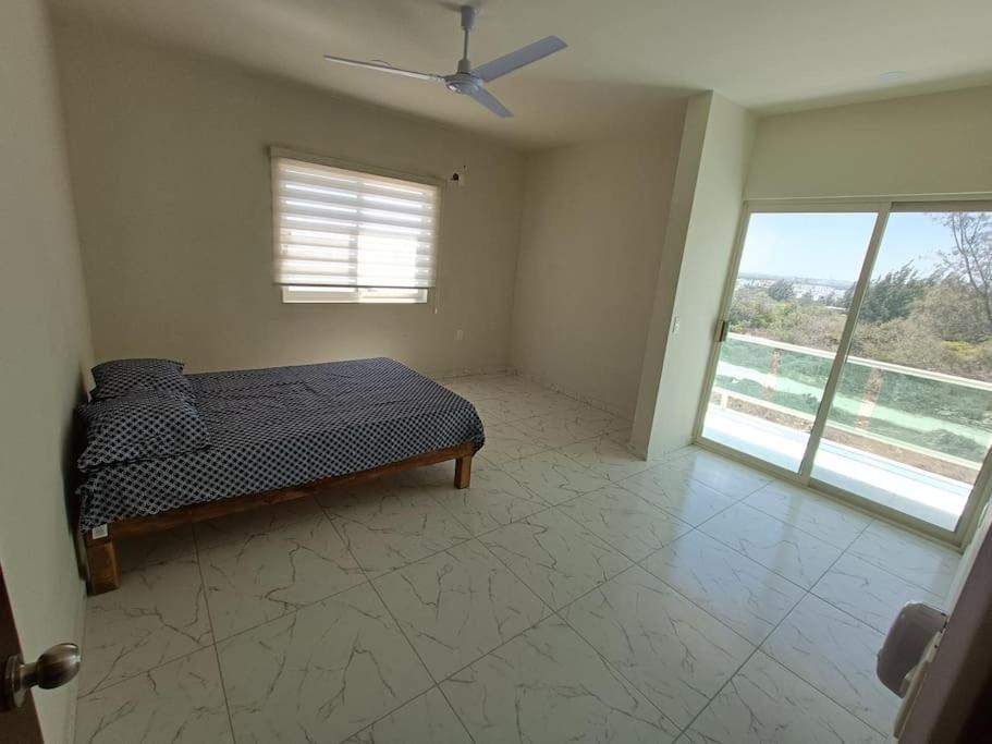 Villa photo 1