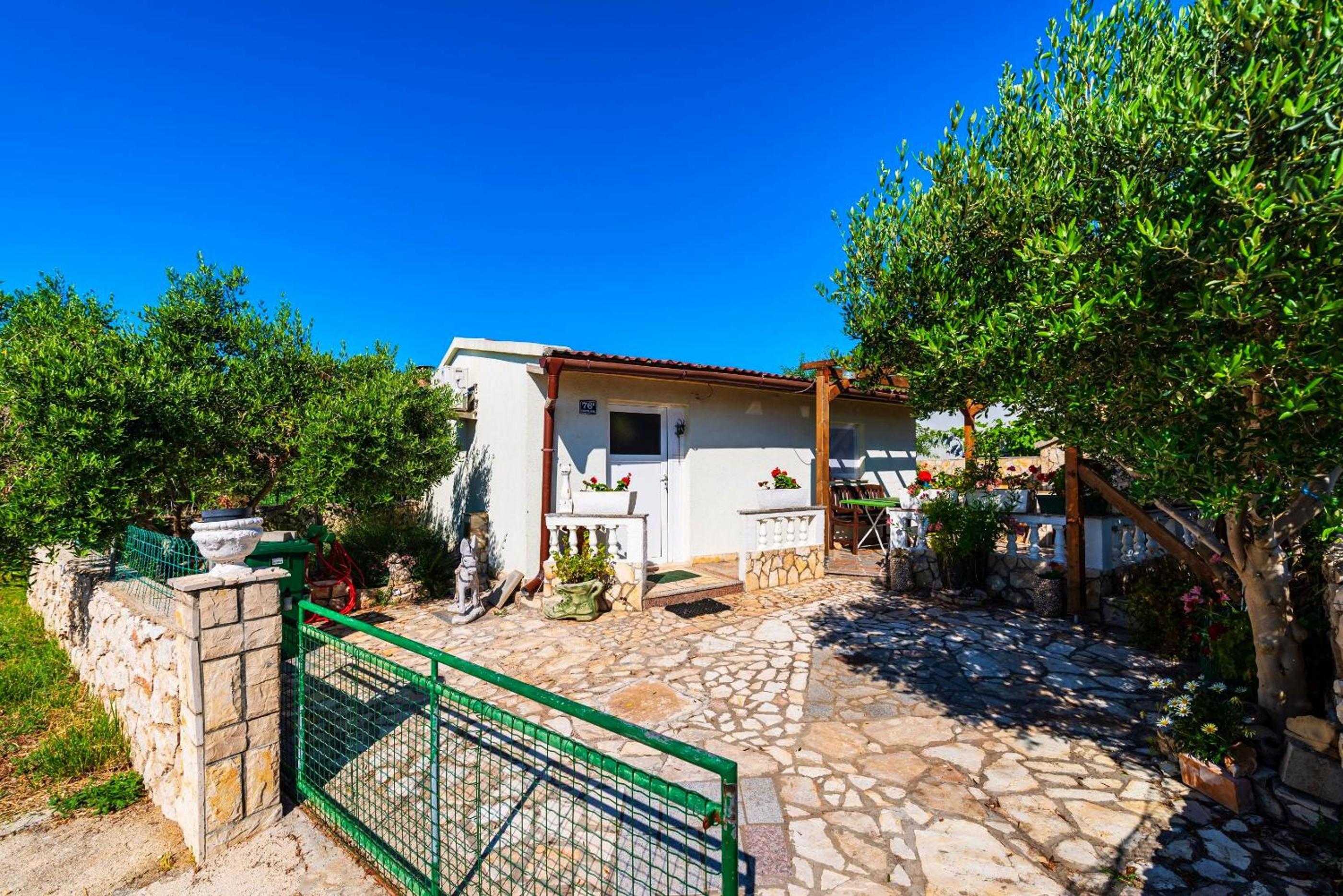 One-Bedroom House