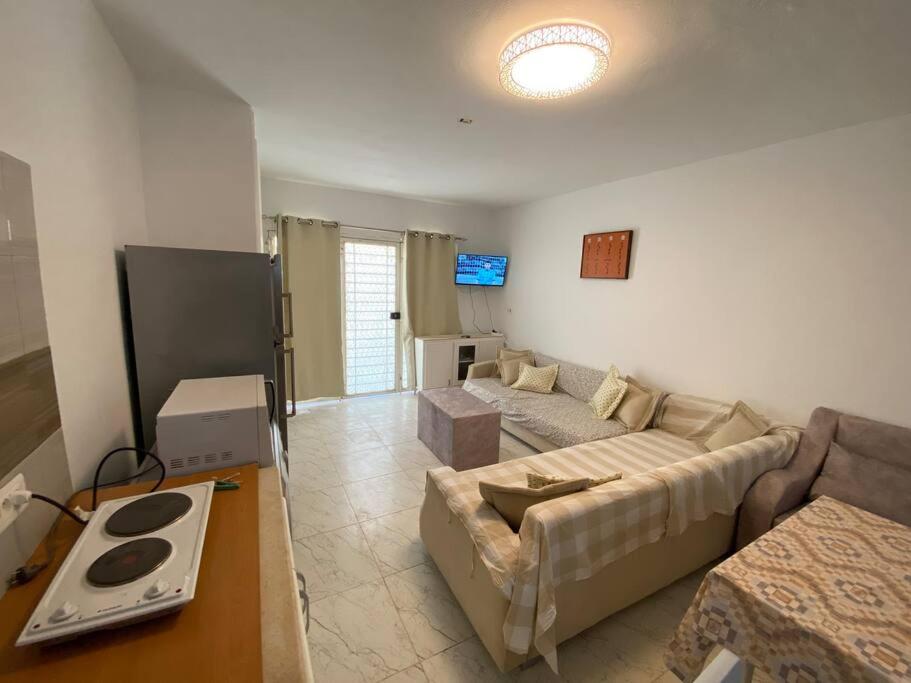 One-Bedroom Apartment photo 3