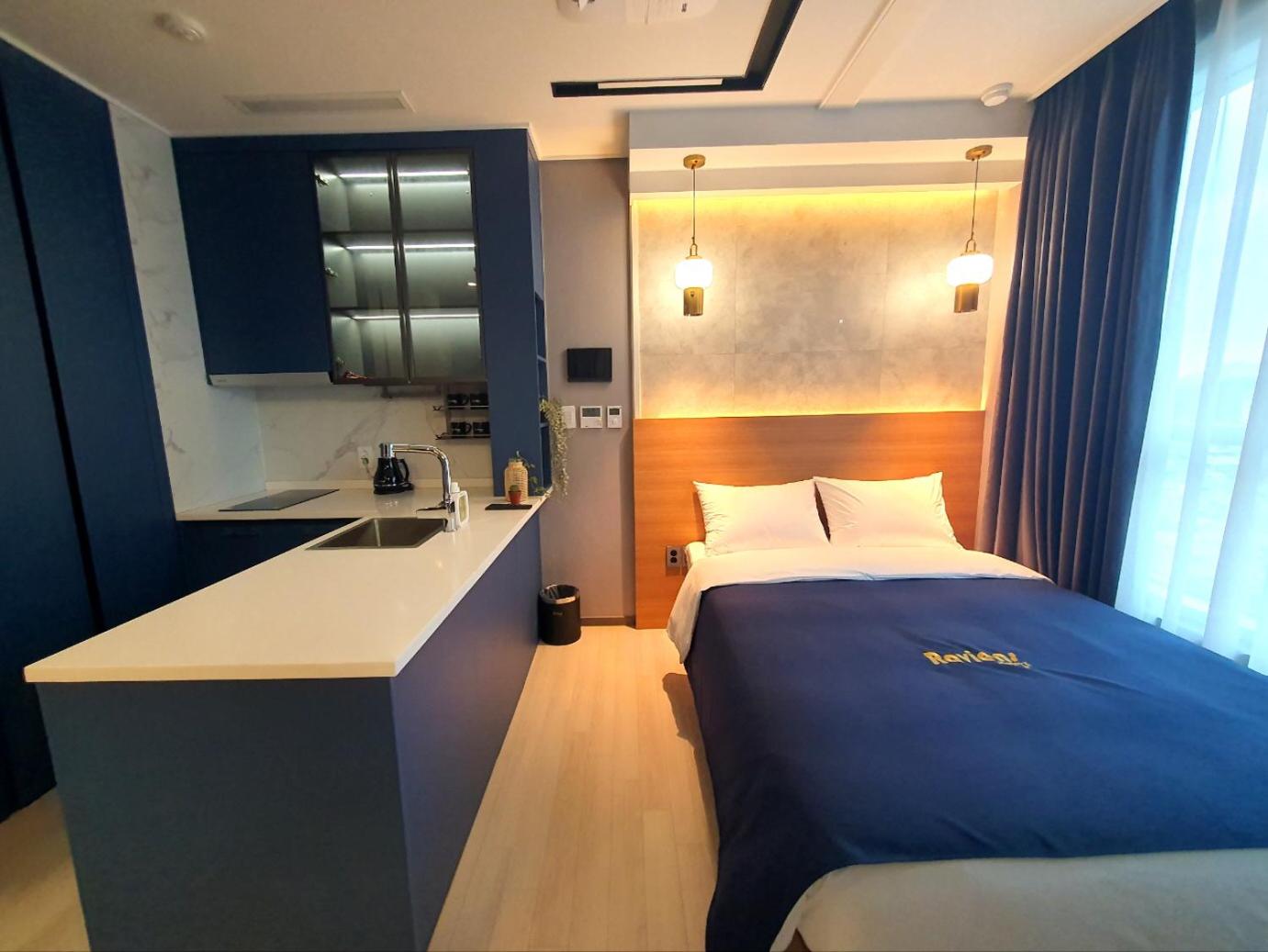Double or Twin Room with City View