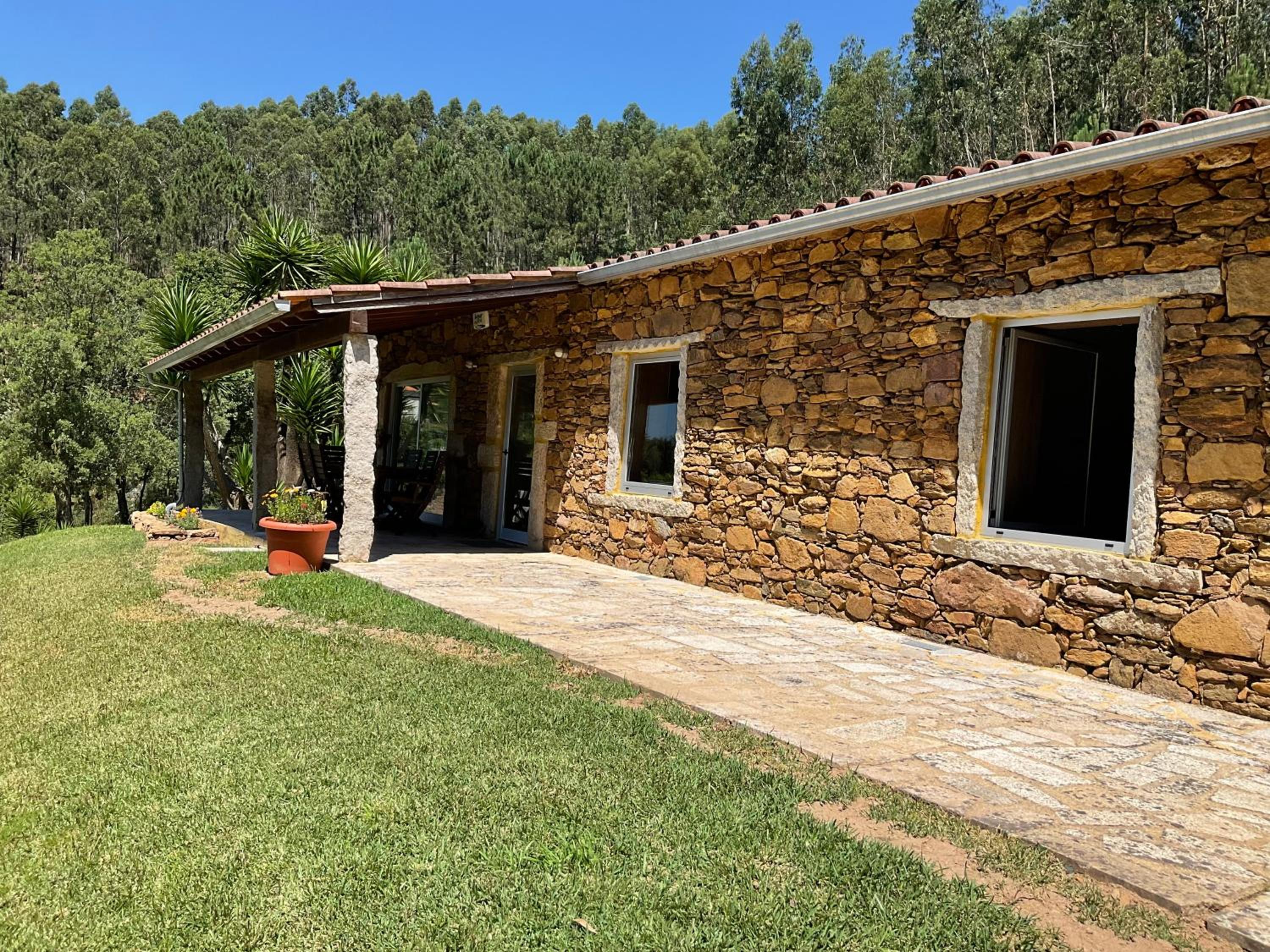 Three-Bedroom Villa photo 3