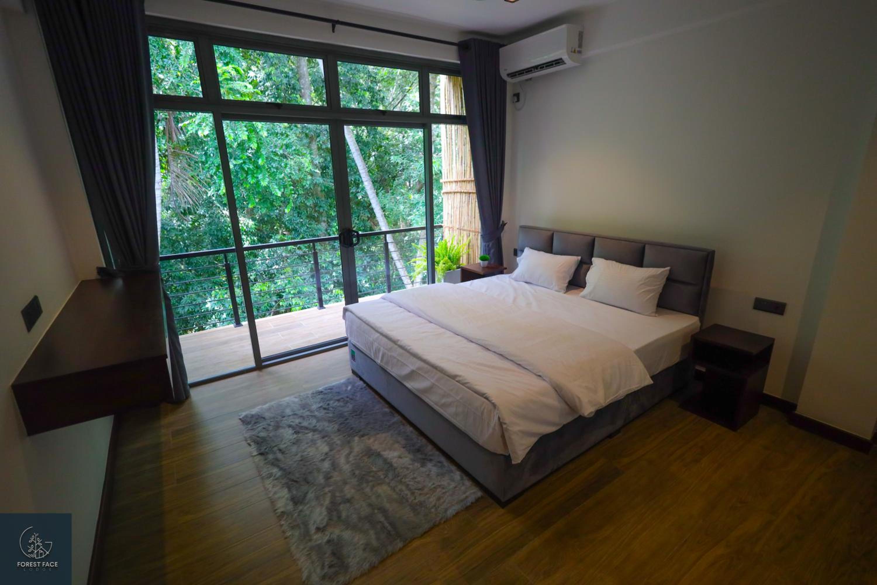King Room with Garden View