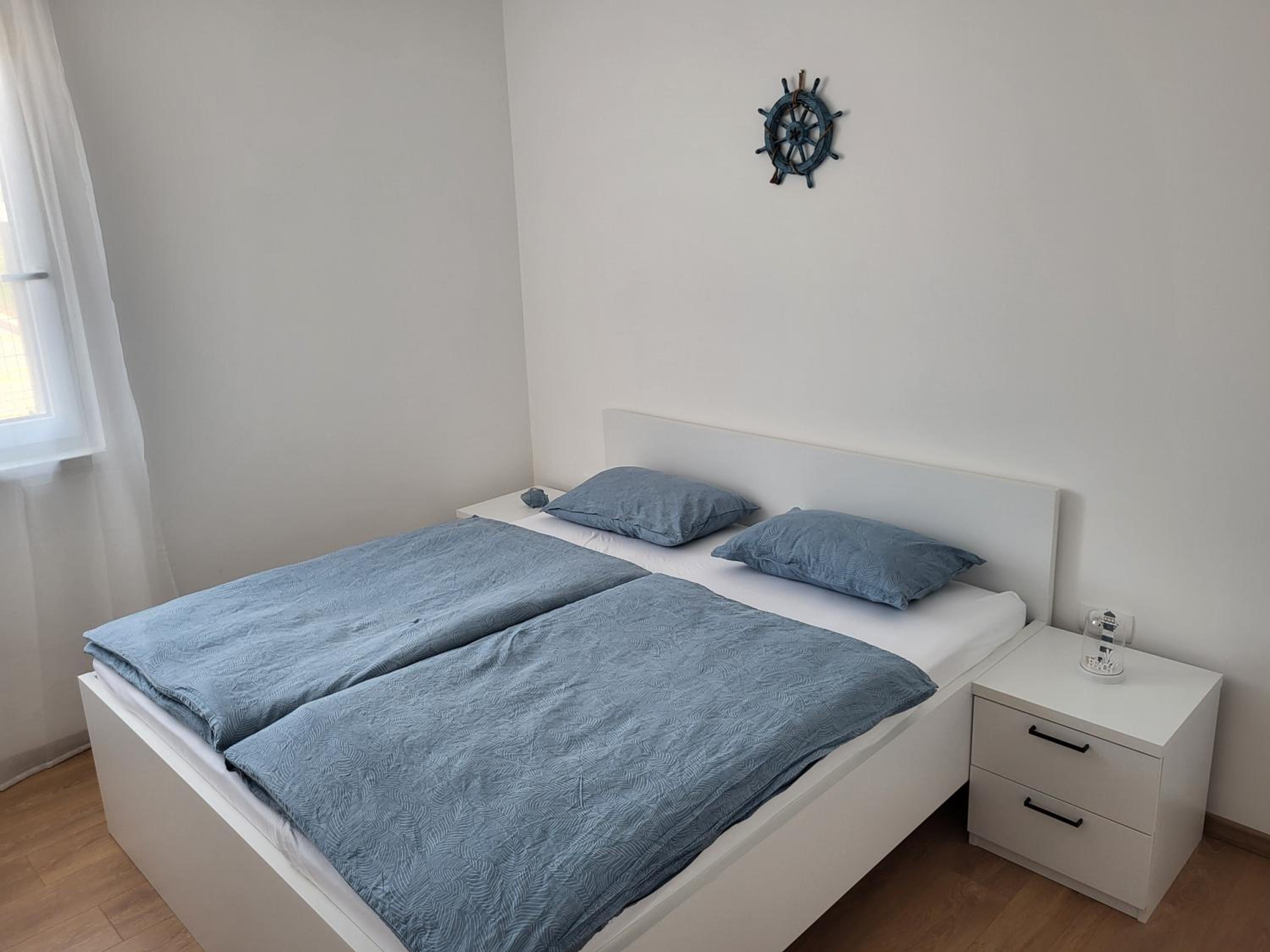 One-Bedroom Apartment - Non-Smoking