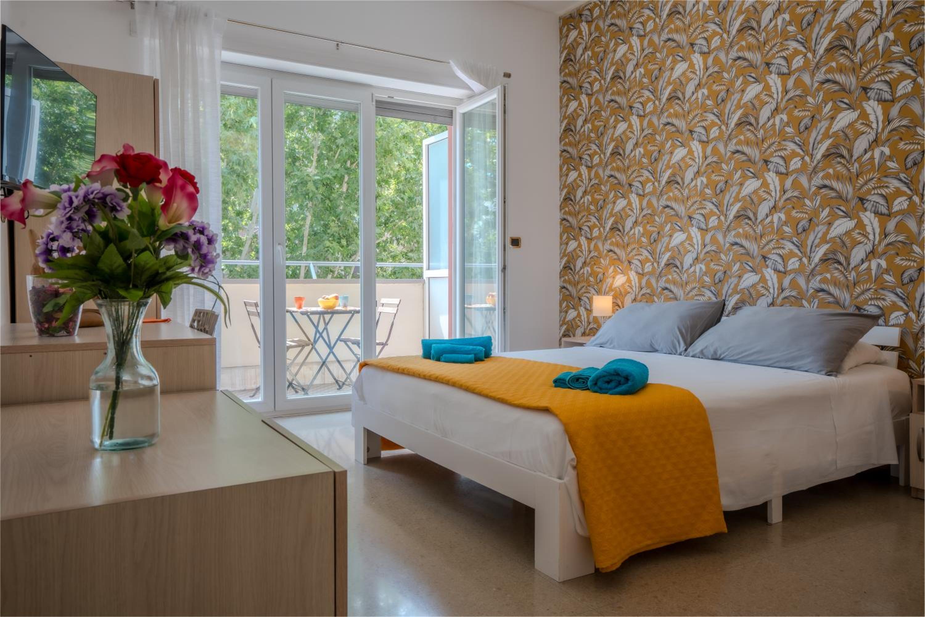 Triple Room with Shared Bathroom