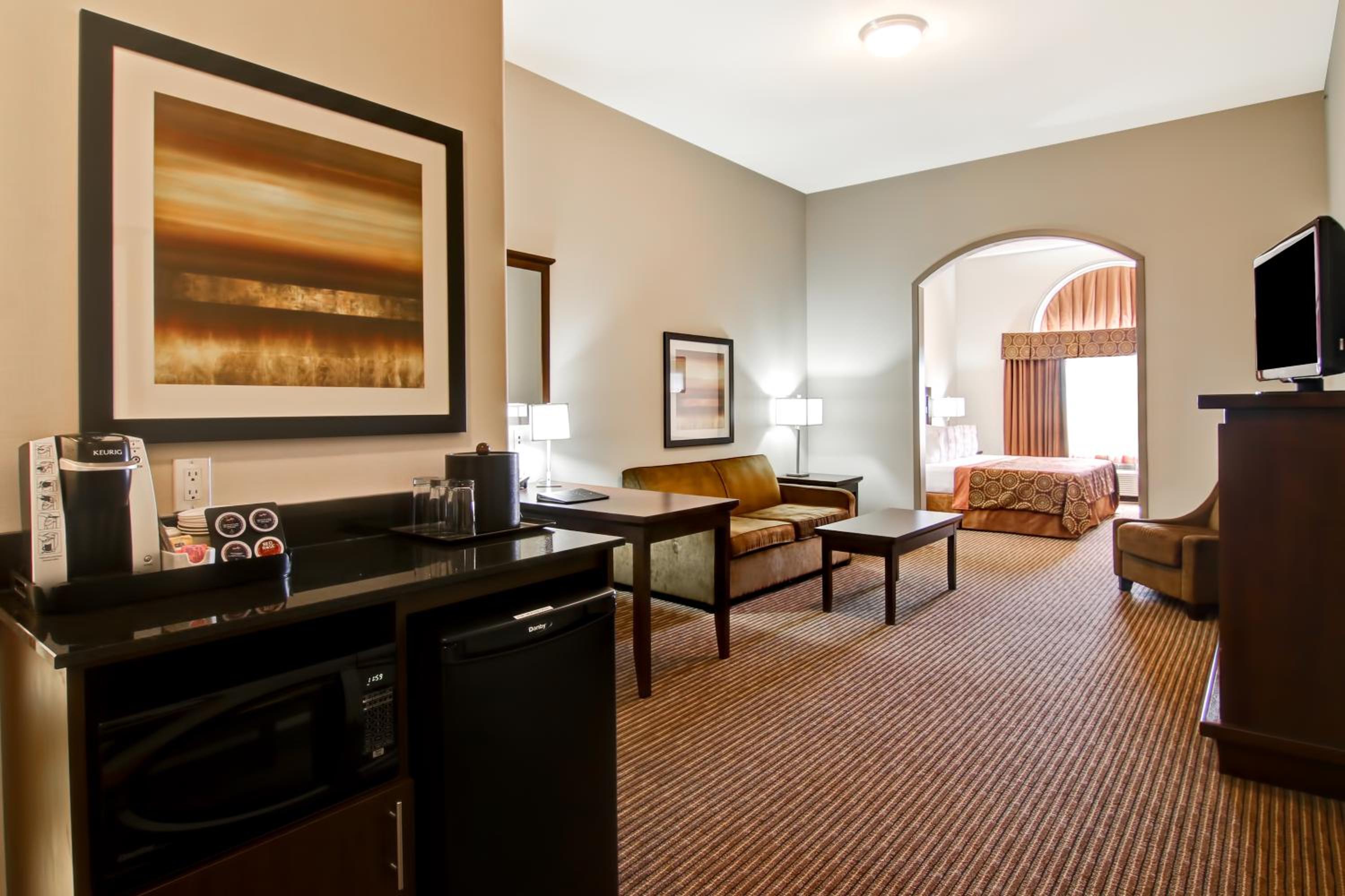 Deluxe King Room with Fireplace