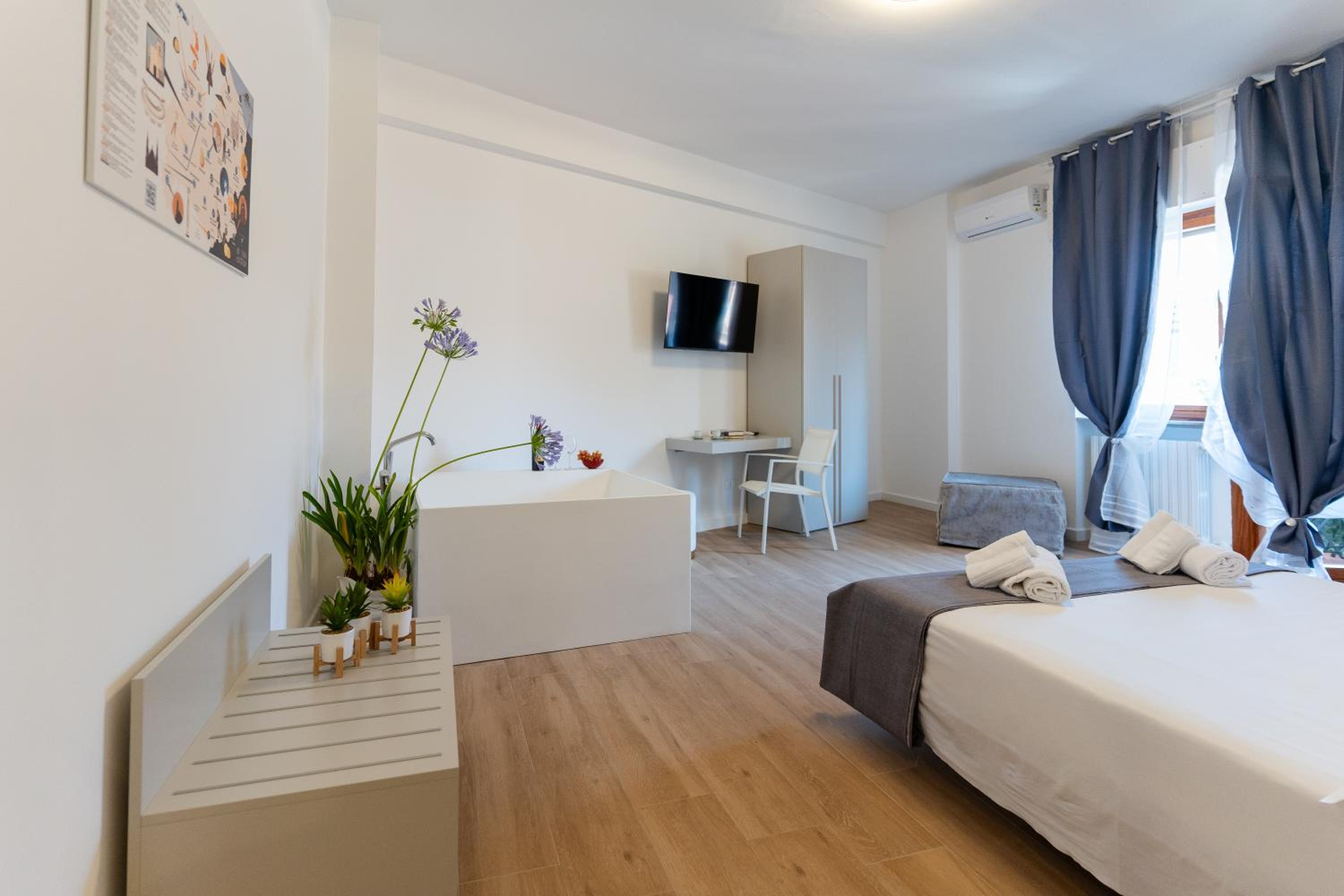 Triple Room With Bath