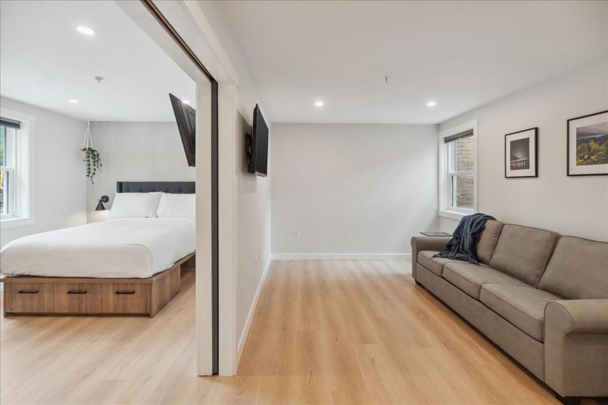 Suite with City View photo 2