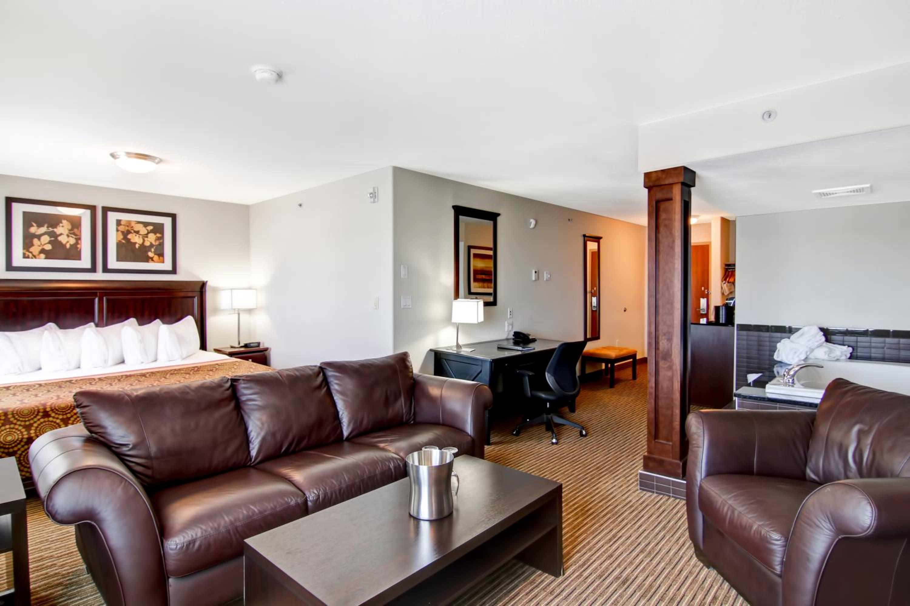 King Suite with Jacuzzi