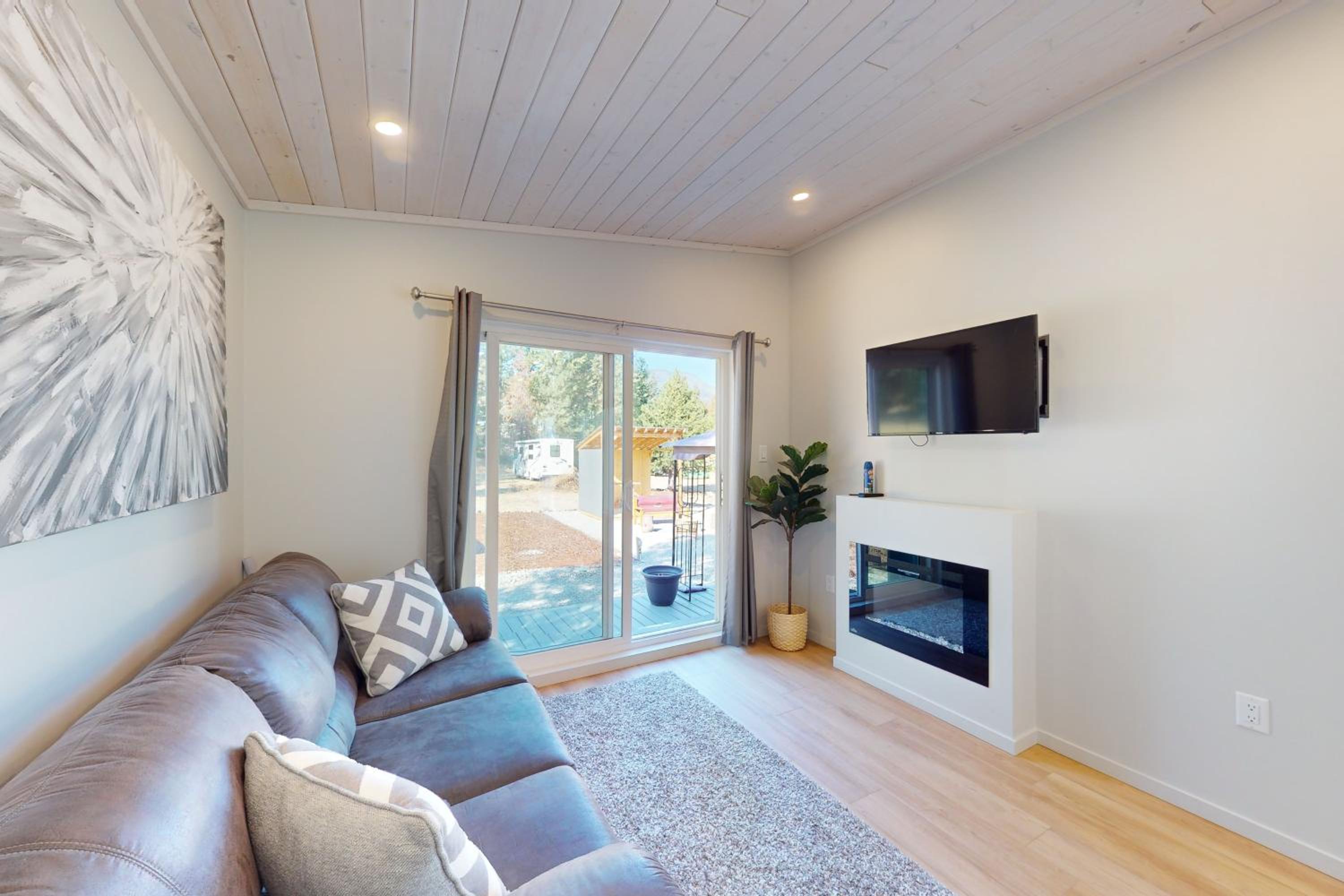 One Bedroom Bungalow photo 1