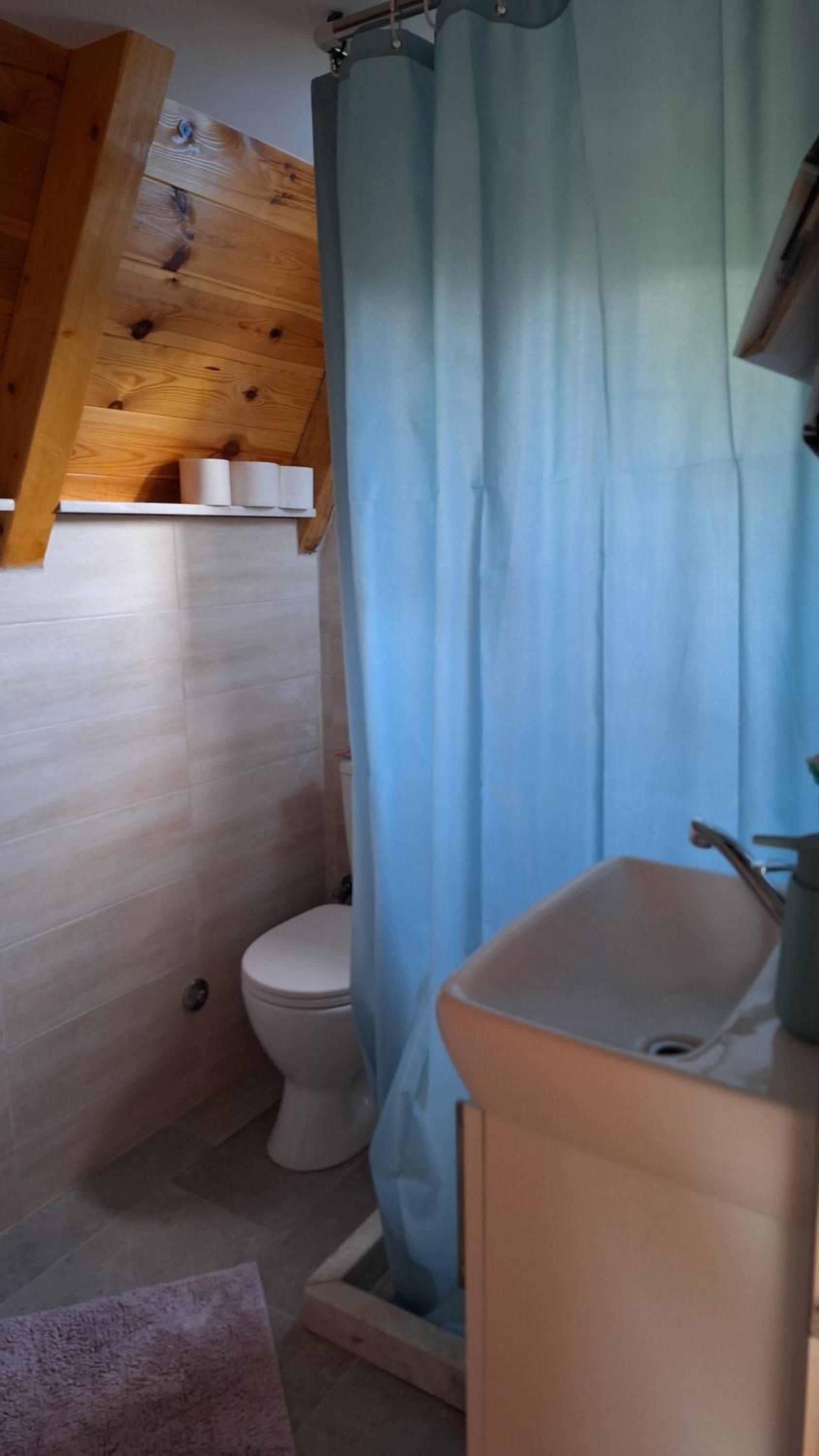 One-Bedroom House photo 3