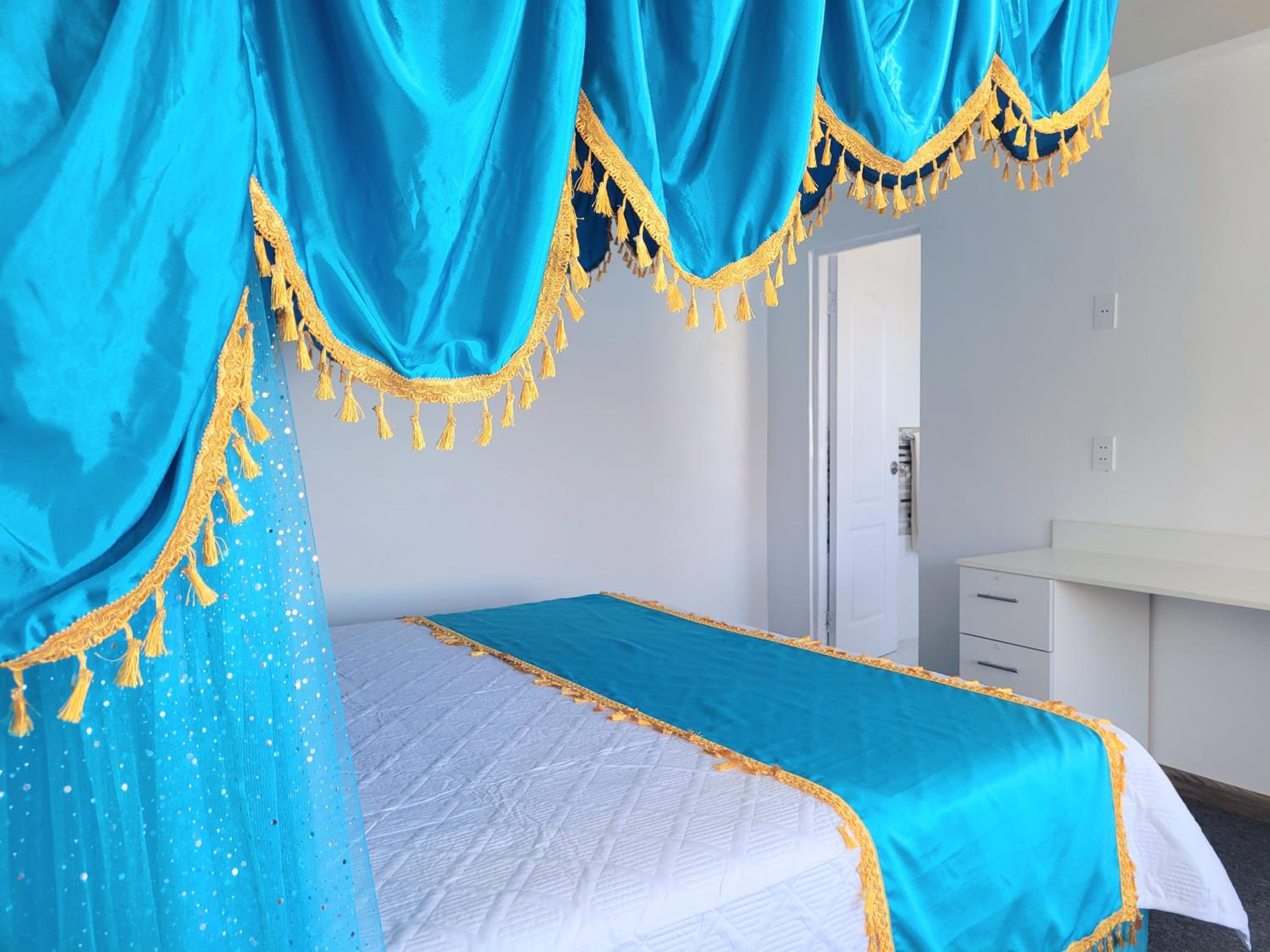 Deluxe King Suite
