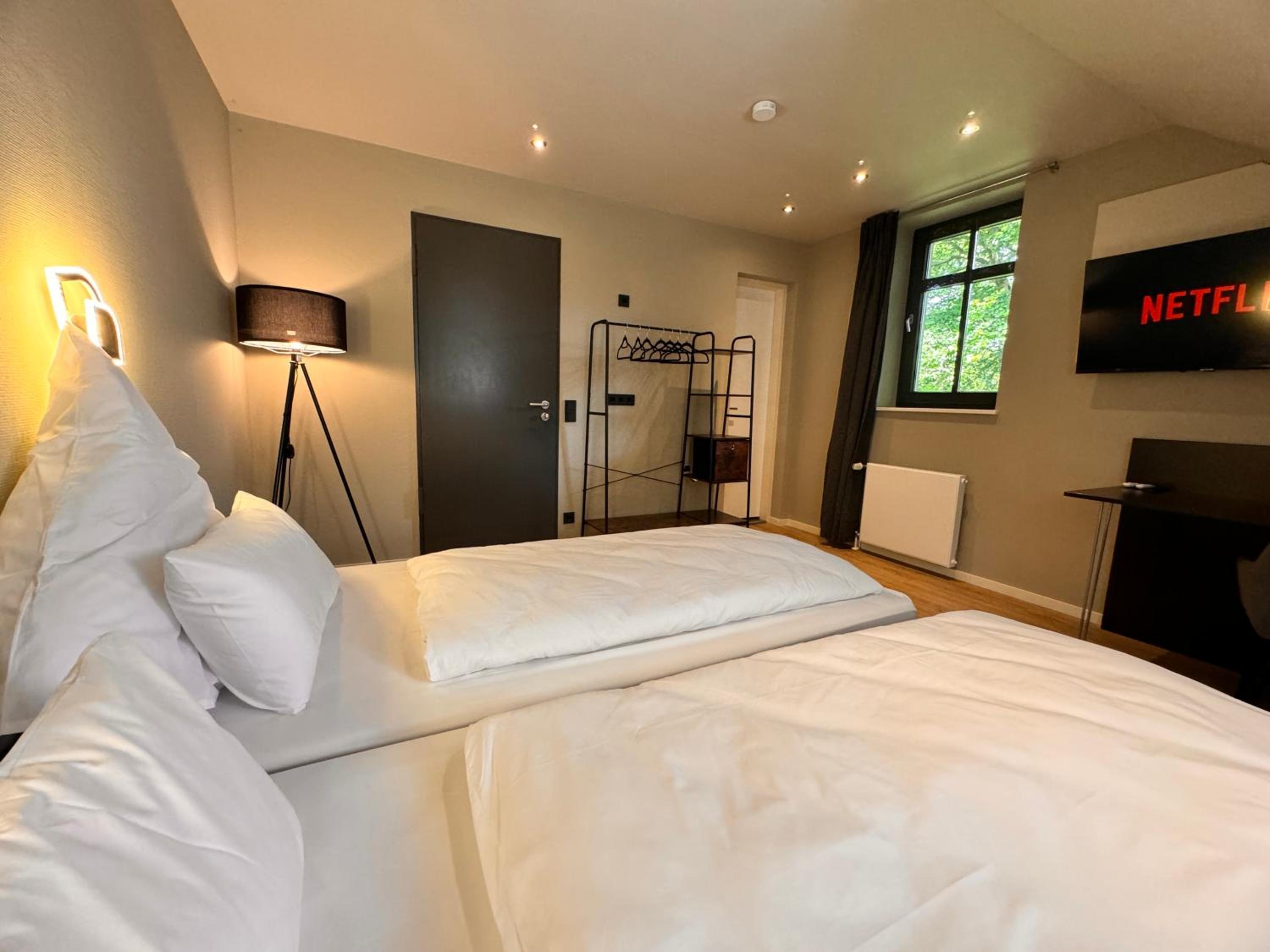 Double or Twin Room photo 3