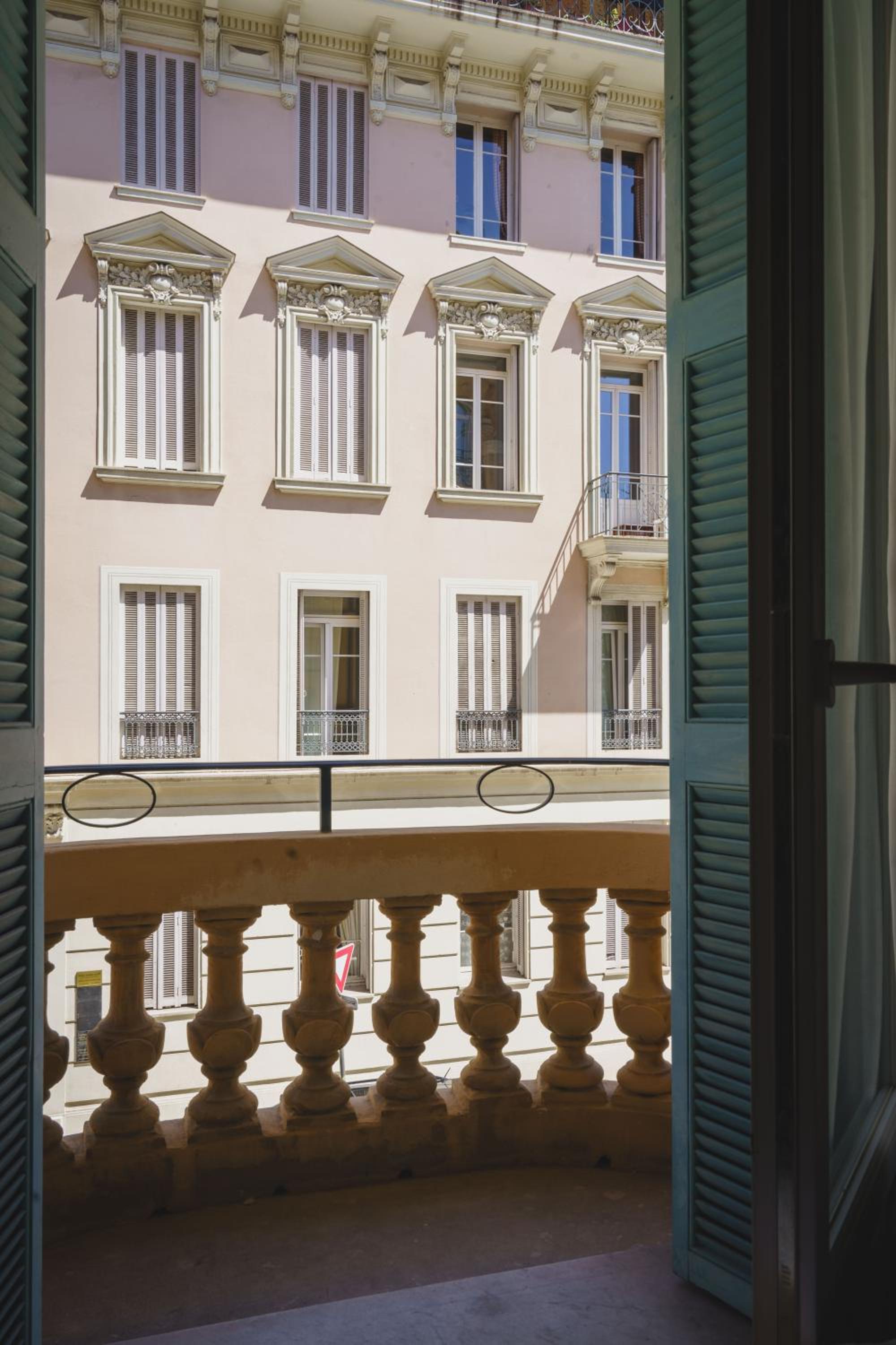Standard Double Room with Bath and Balcony