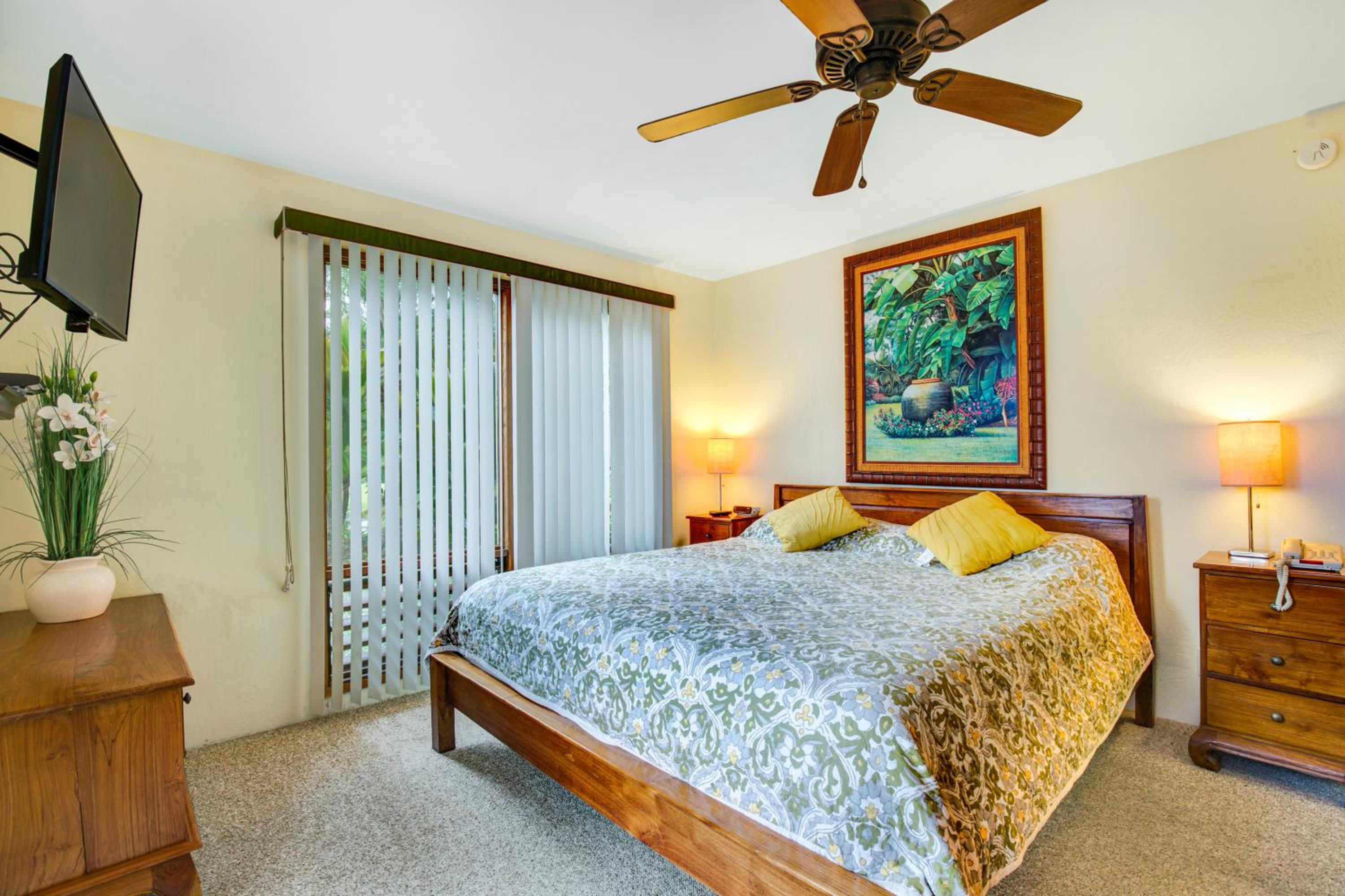 Two-Bedroom Fairway View photo 3