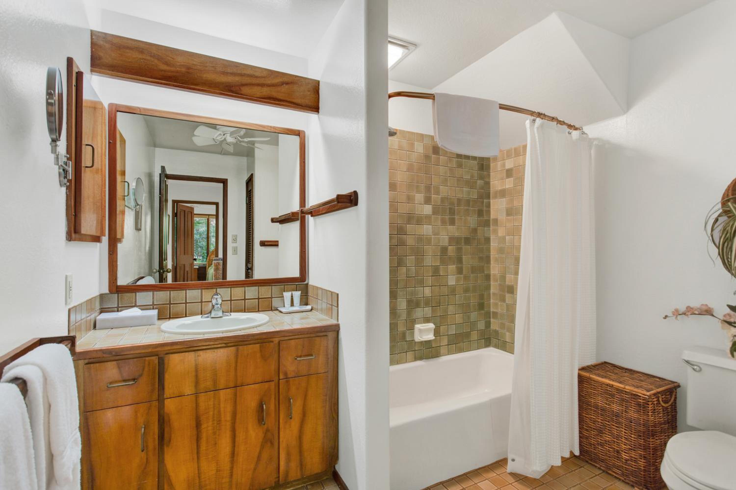 Two-Bedroom Fairway View photo 3