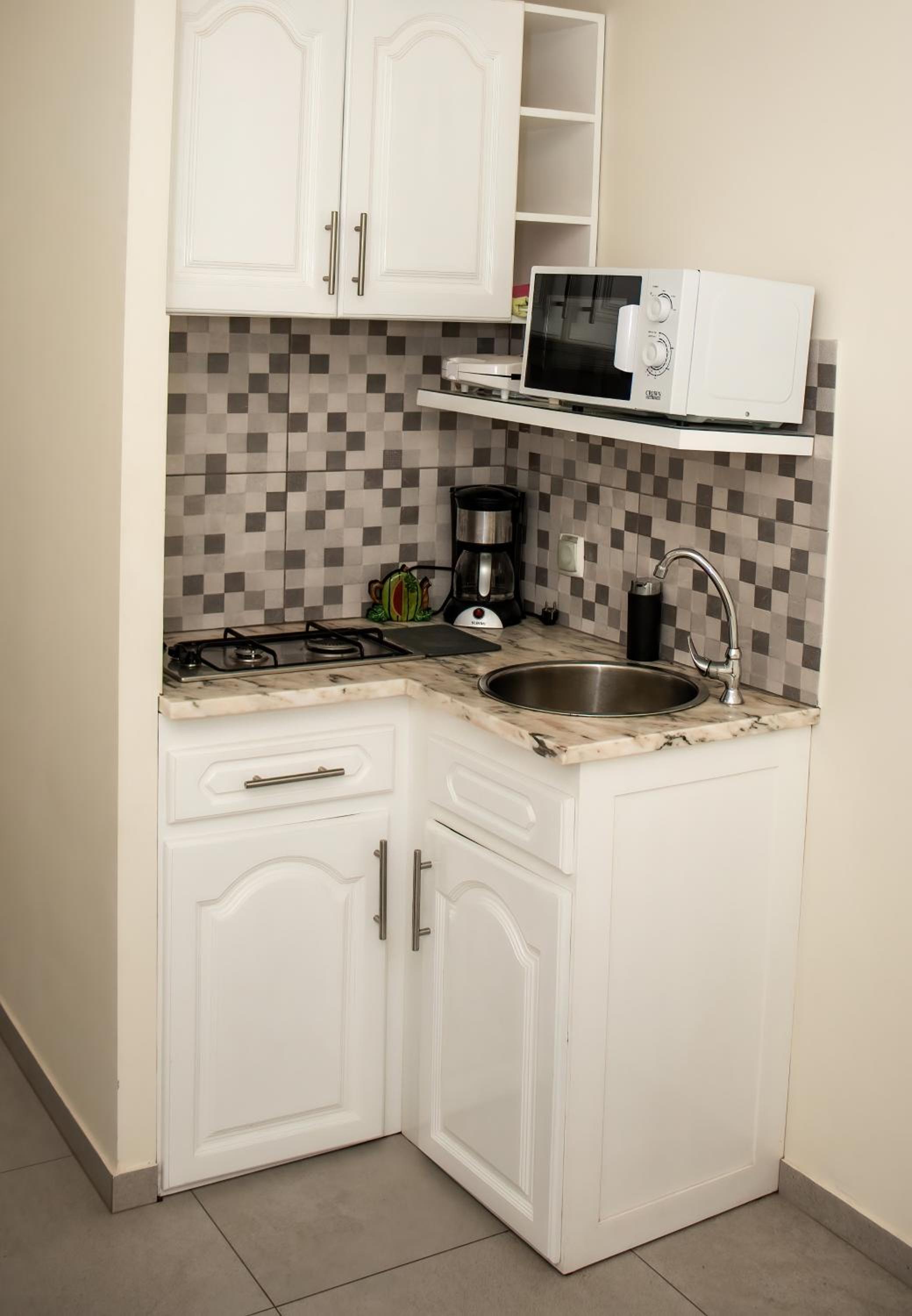 One-Bedroom Apartment photo 1