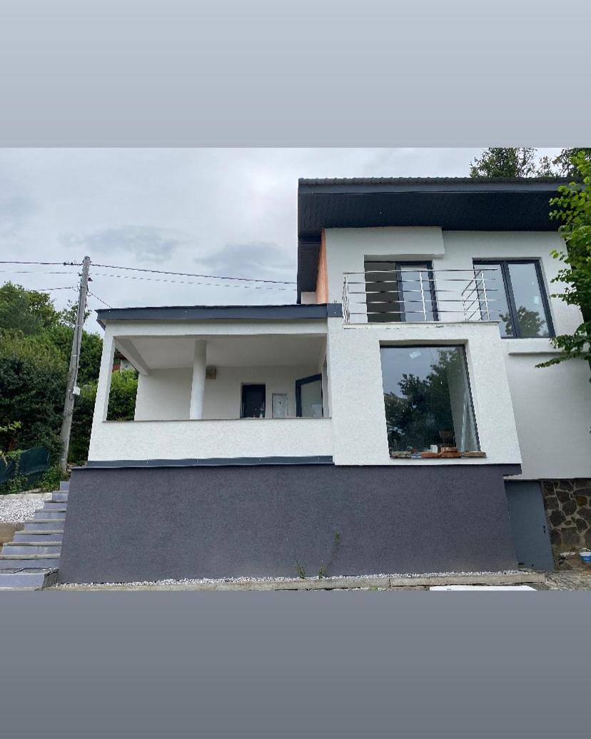 One-Bedroom House photo 1