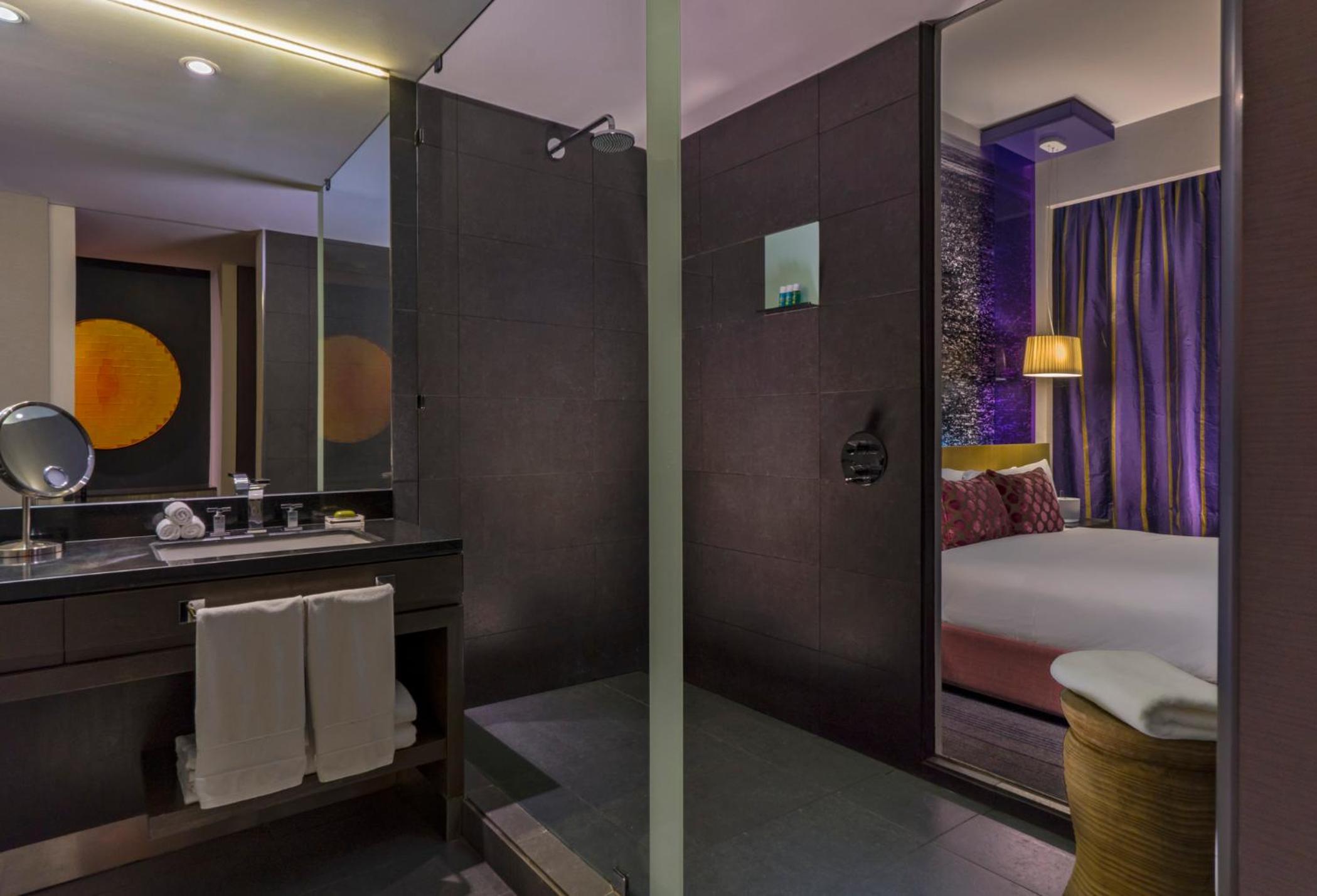 Wonderful, Guest room, 1 King, City view - Photo 6