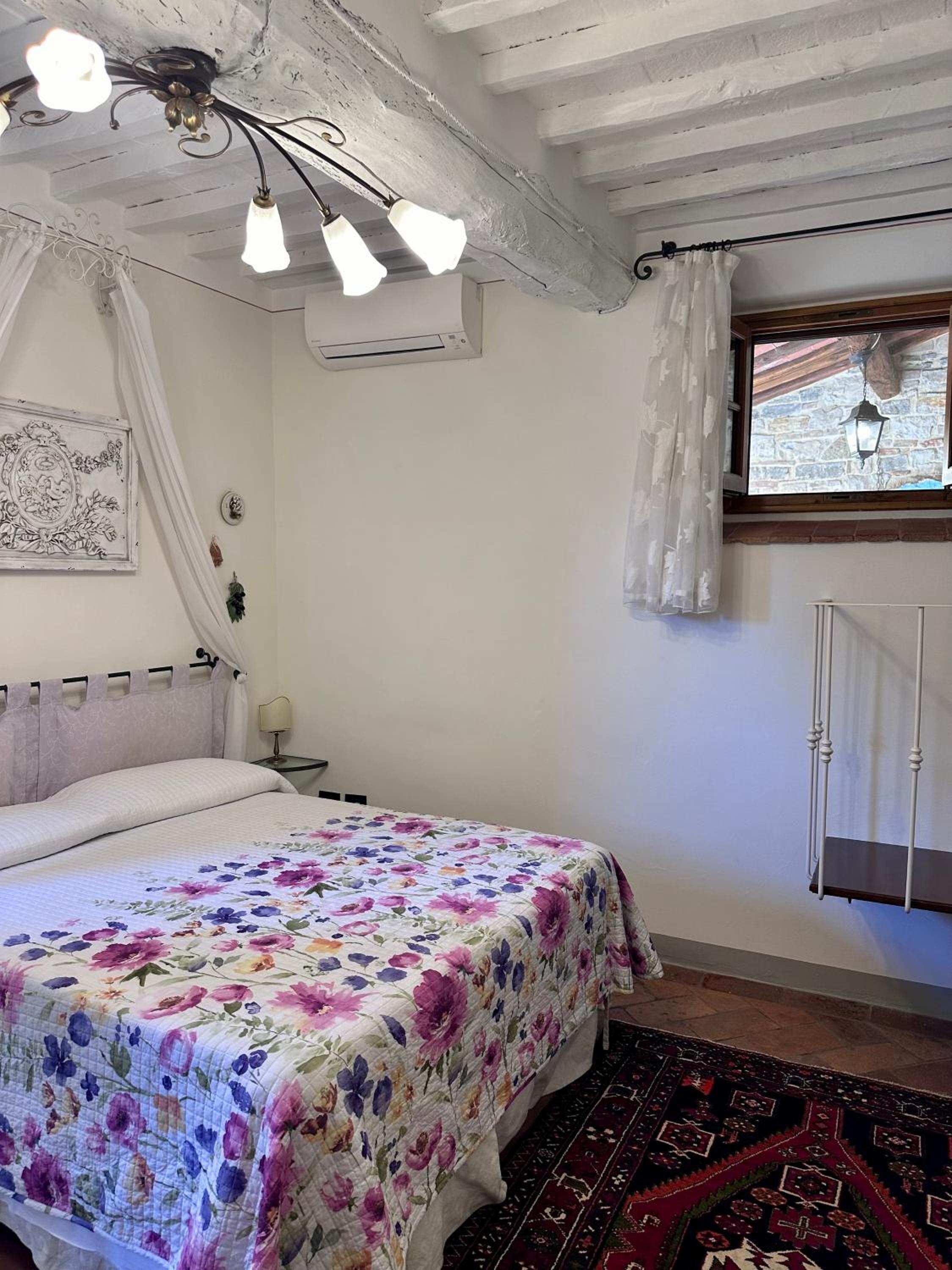 Double Room with Private Bathroom photo 1