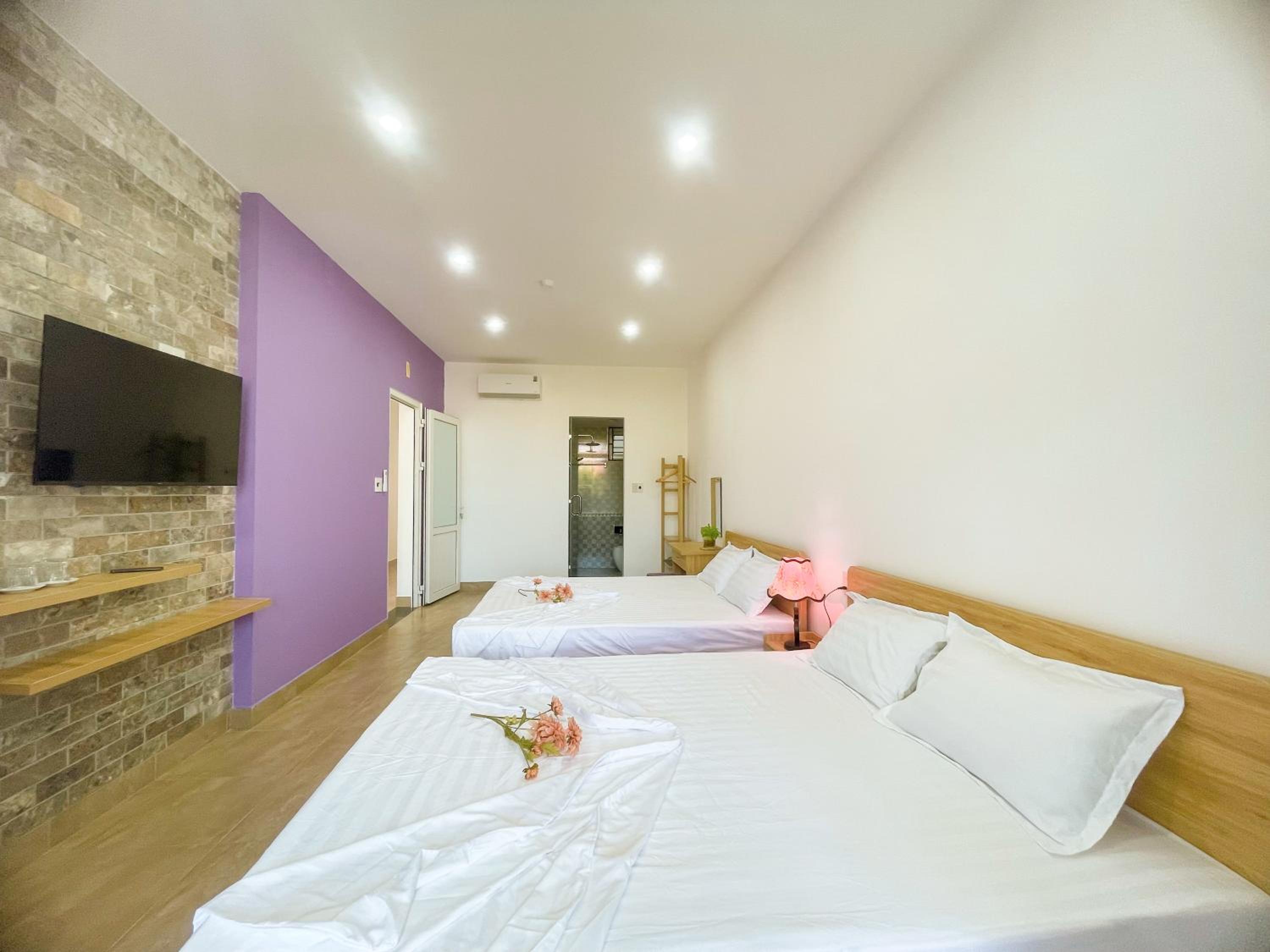 Family Suite With Balcony photo 2
