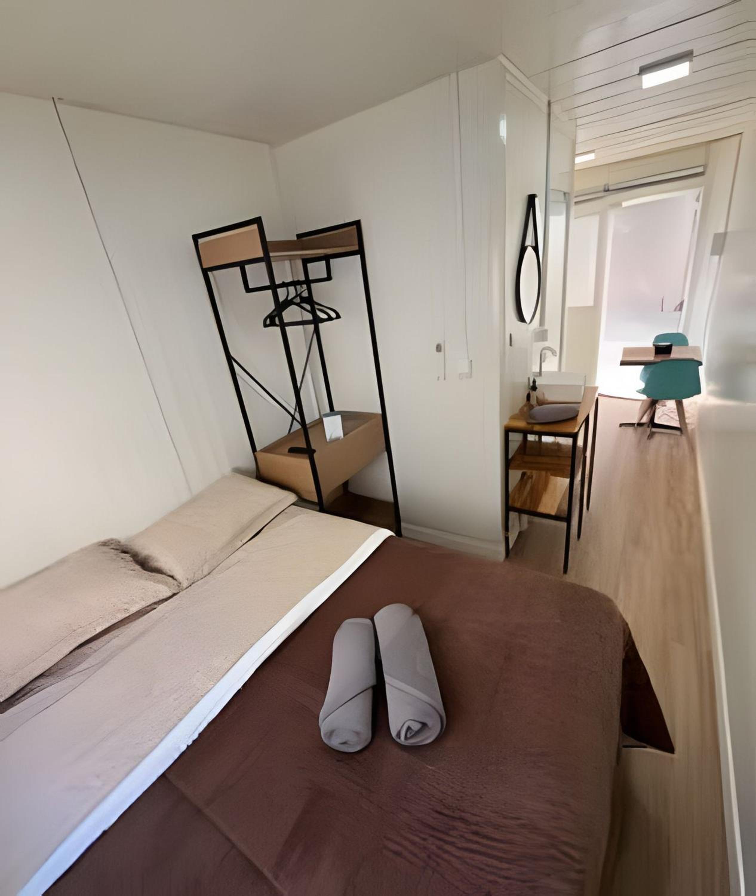 Studio Apartment photo 1