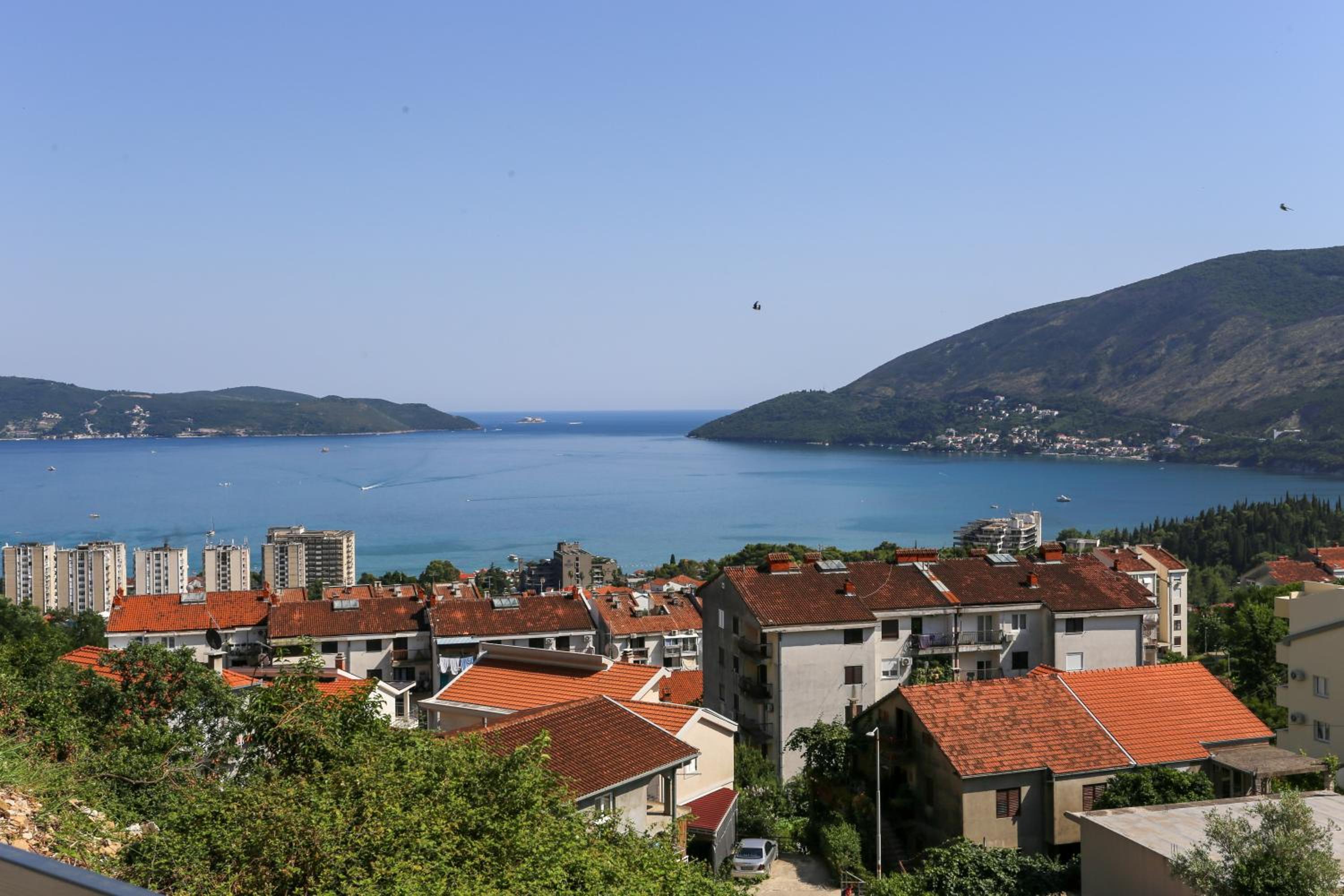 Two-Bedroom Apartment With Ocean View photo 2