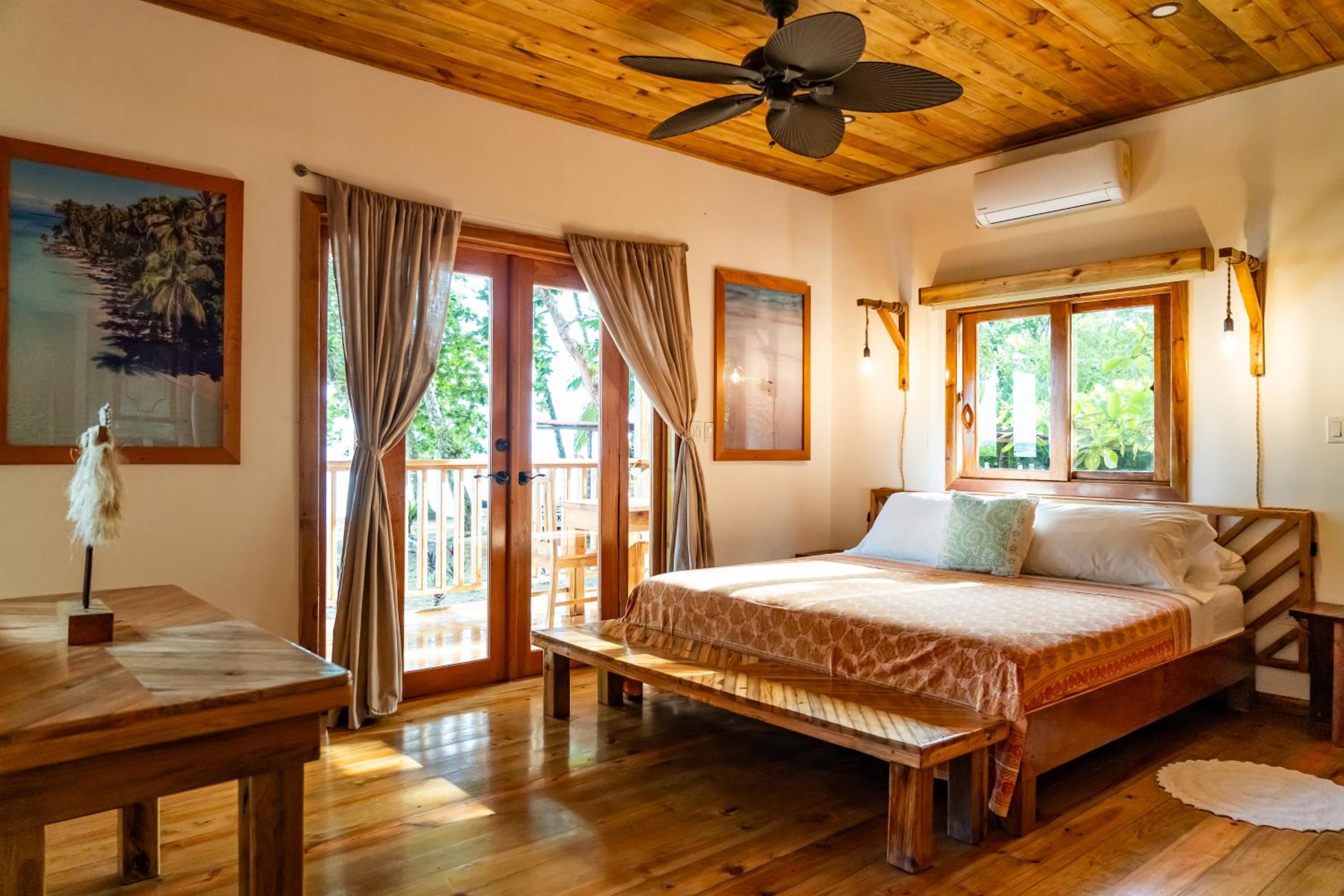 Villa - Beach Front photo 1