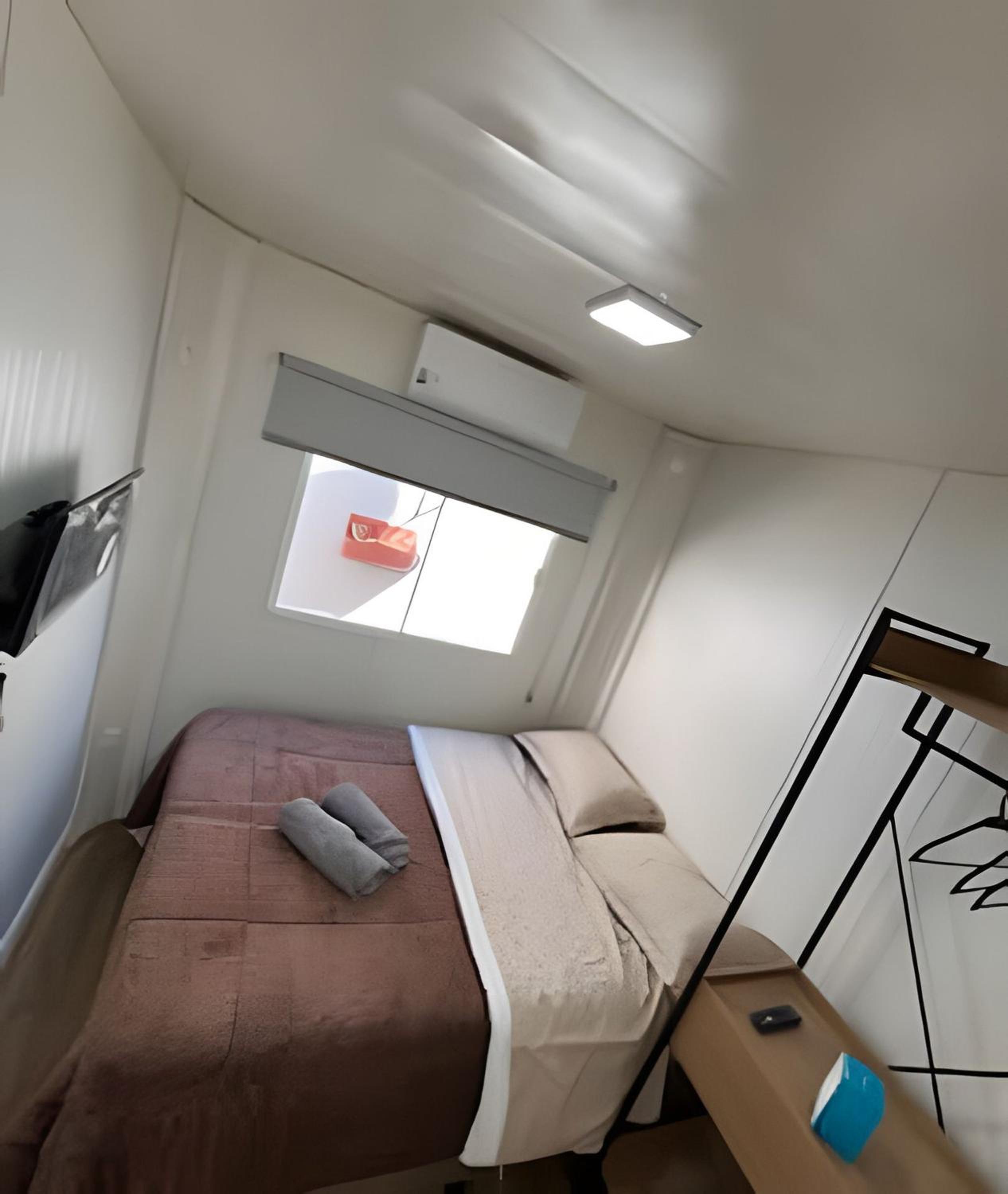 Studio Apartment photo 3