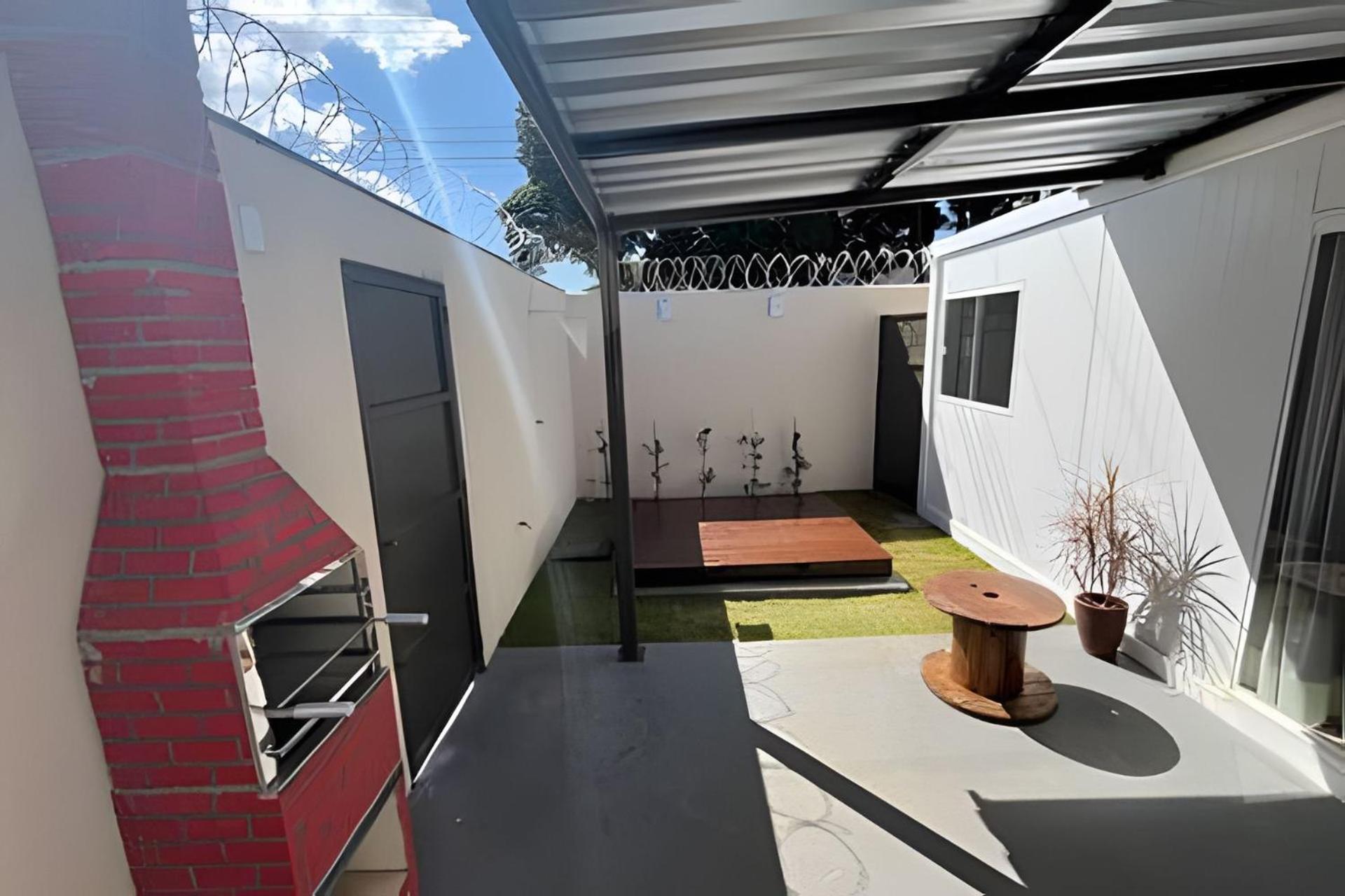 Studio Apartment with One Double Bed photo 3