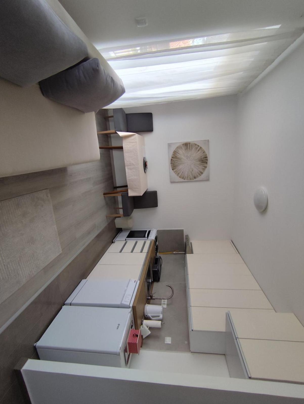 Apartment photo 3