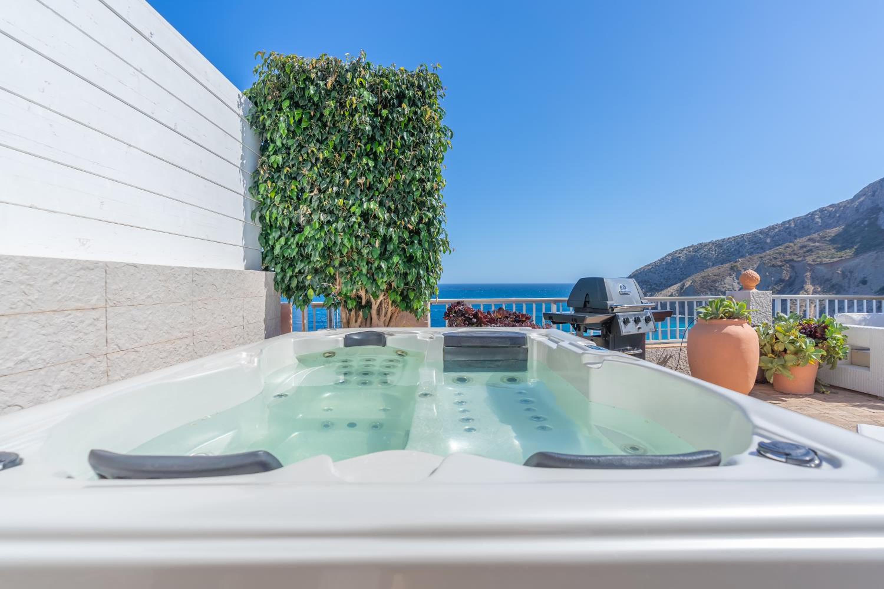 Bungalow with Sea View photo 2