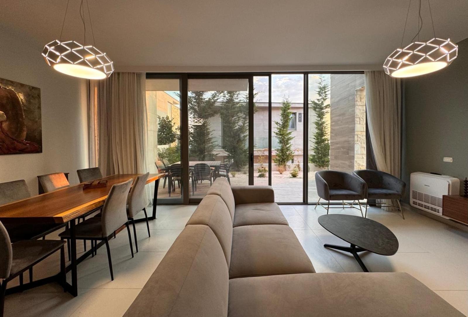 Three-Bedroom Villa photo 1