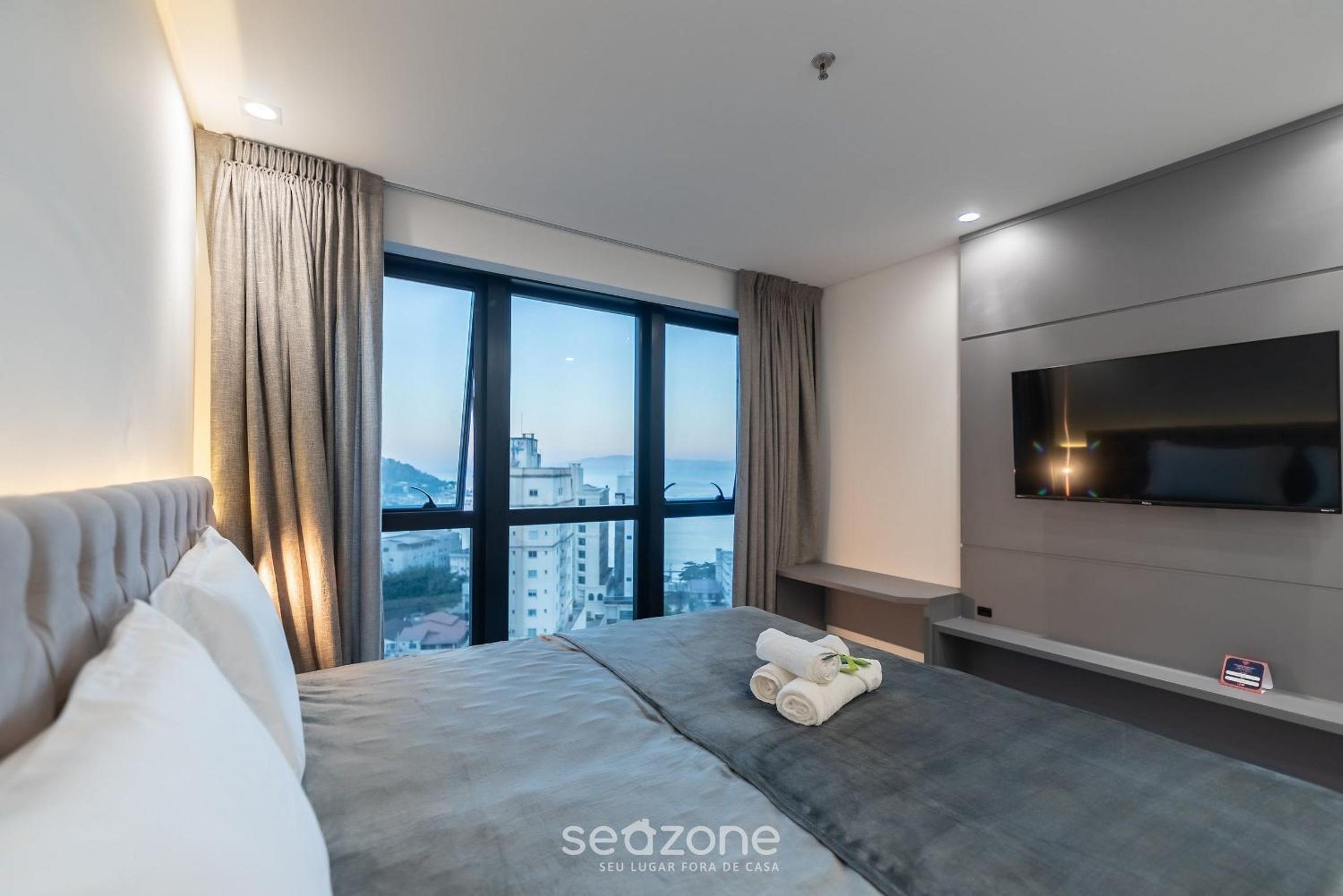 Studio with Sea View
