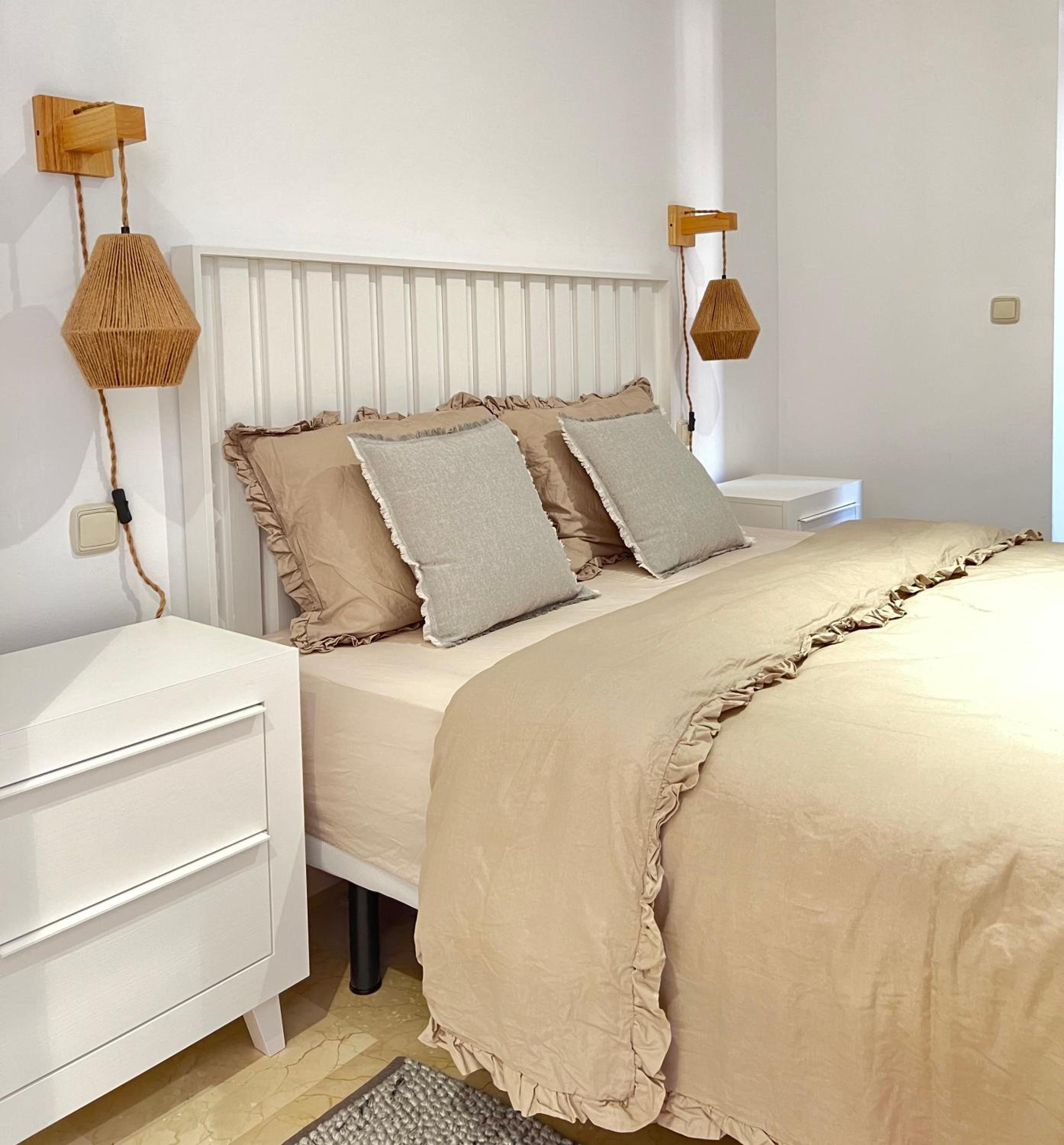 Apartamento de tres habitaciones con vista al mar