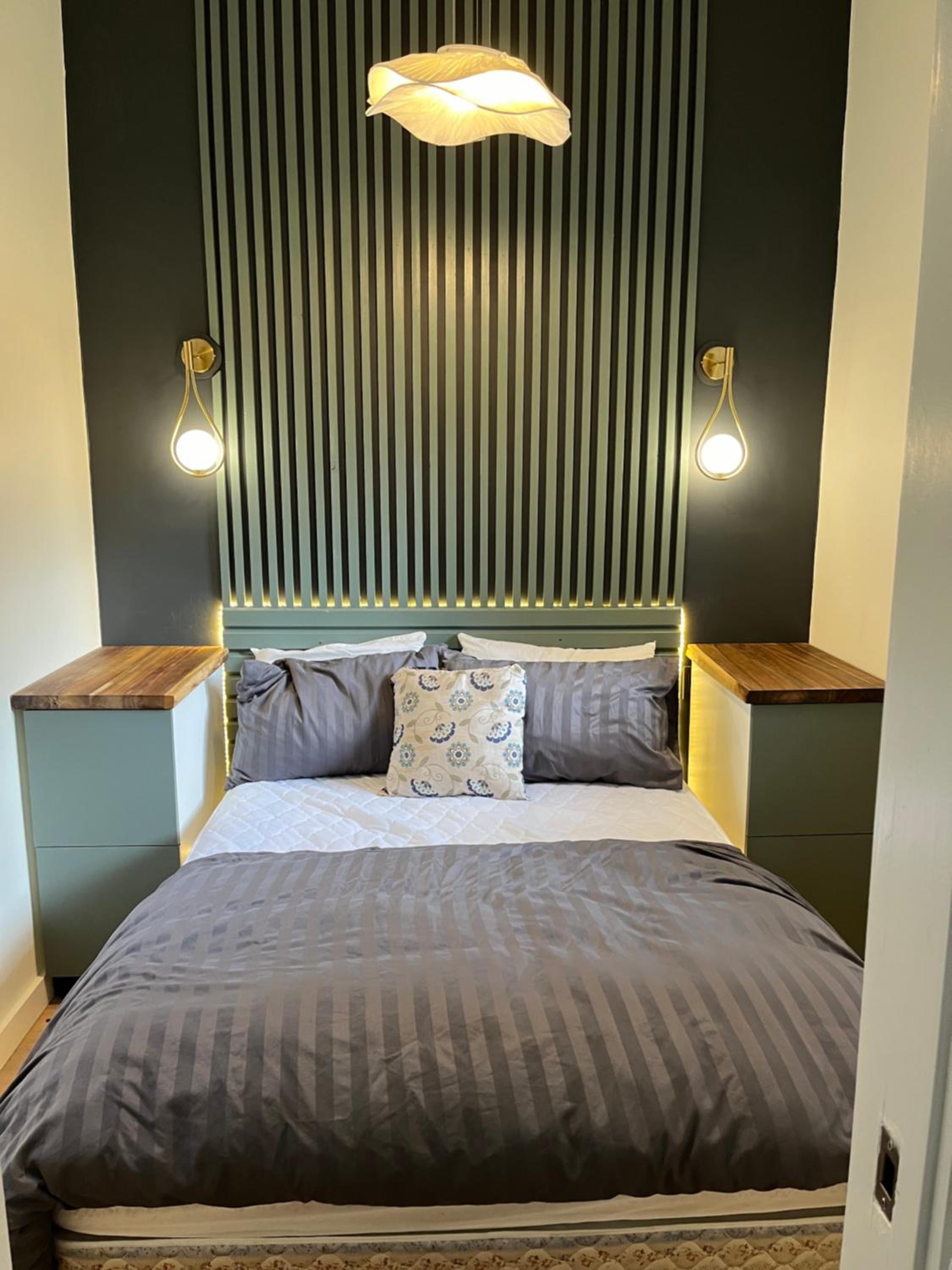 Two-Bedroom House photo 3