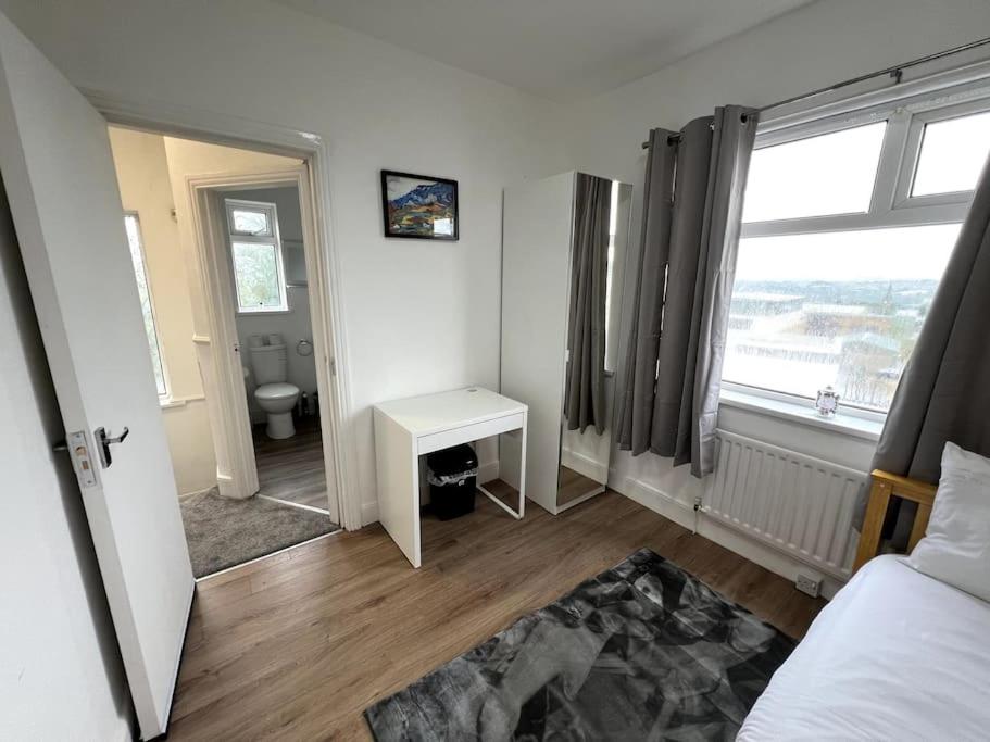 Three-Bedroom House photo 1