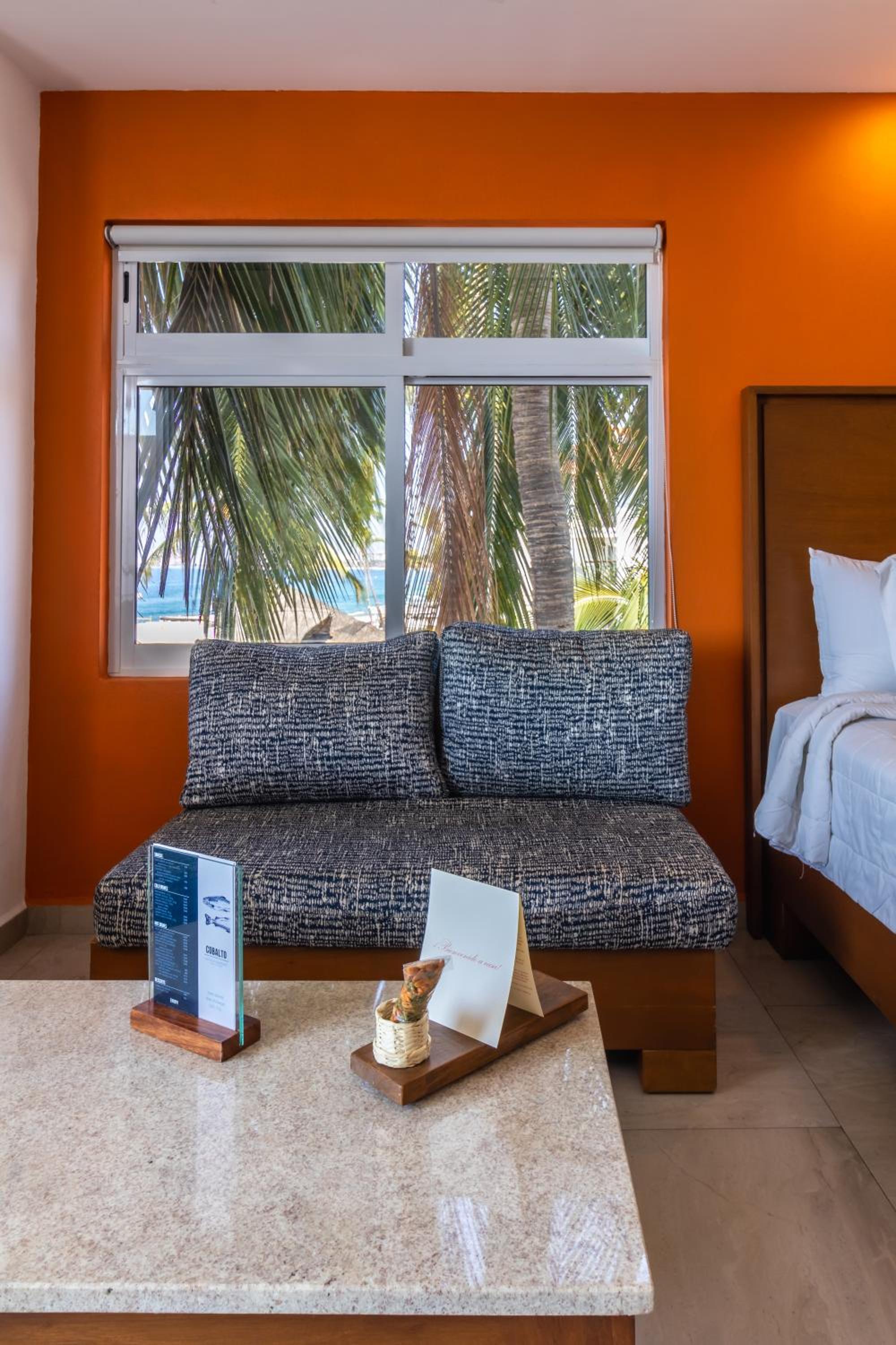 Master Suite Oceanview - Photo 11