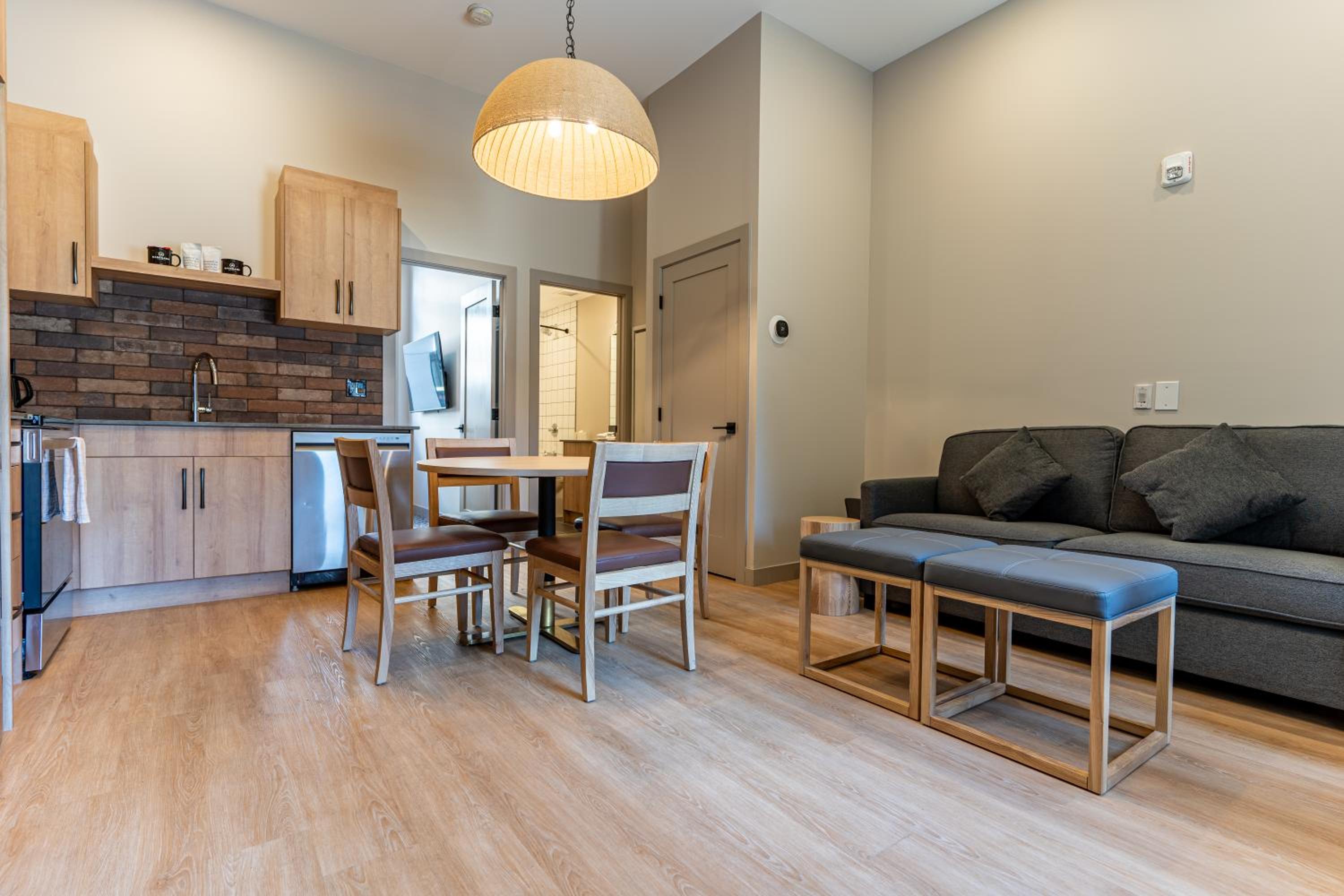 Superior One-Bedroom Apartment photo 1