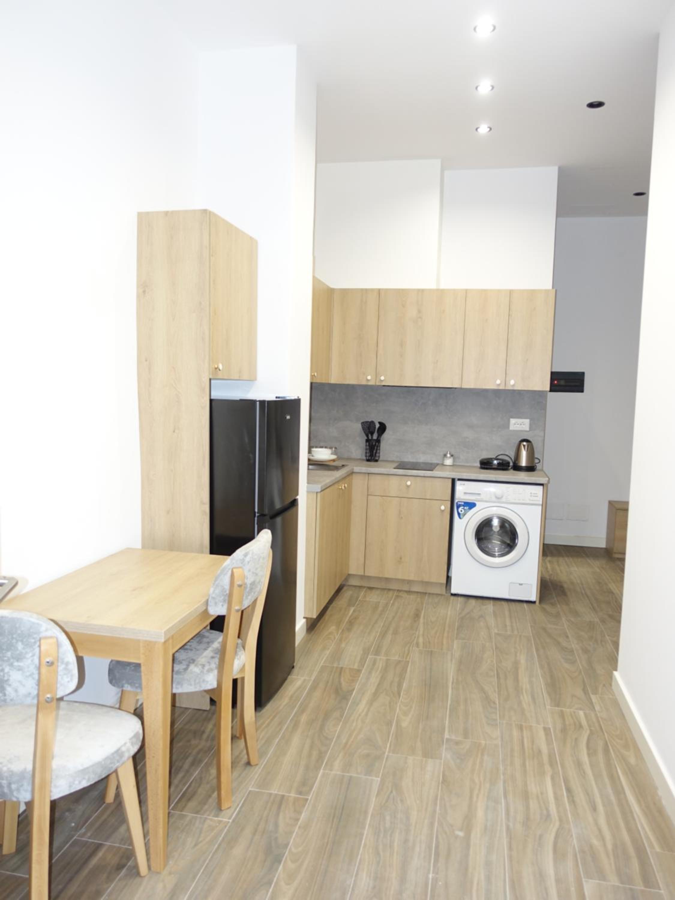 One-Bedroom Premium Apartment photo 2
