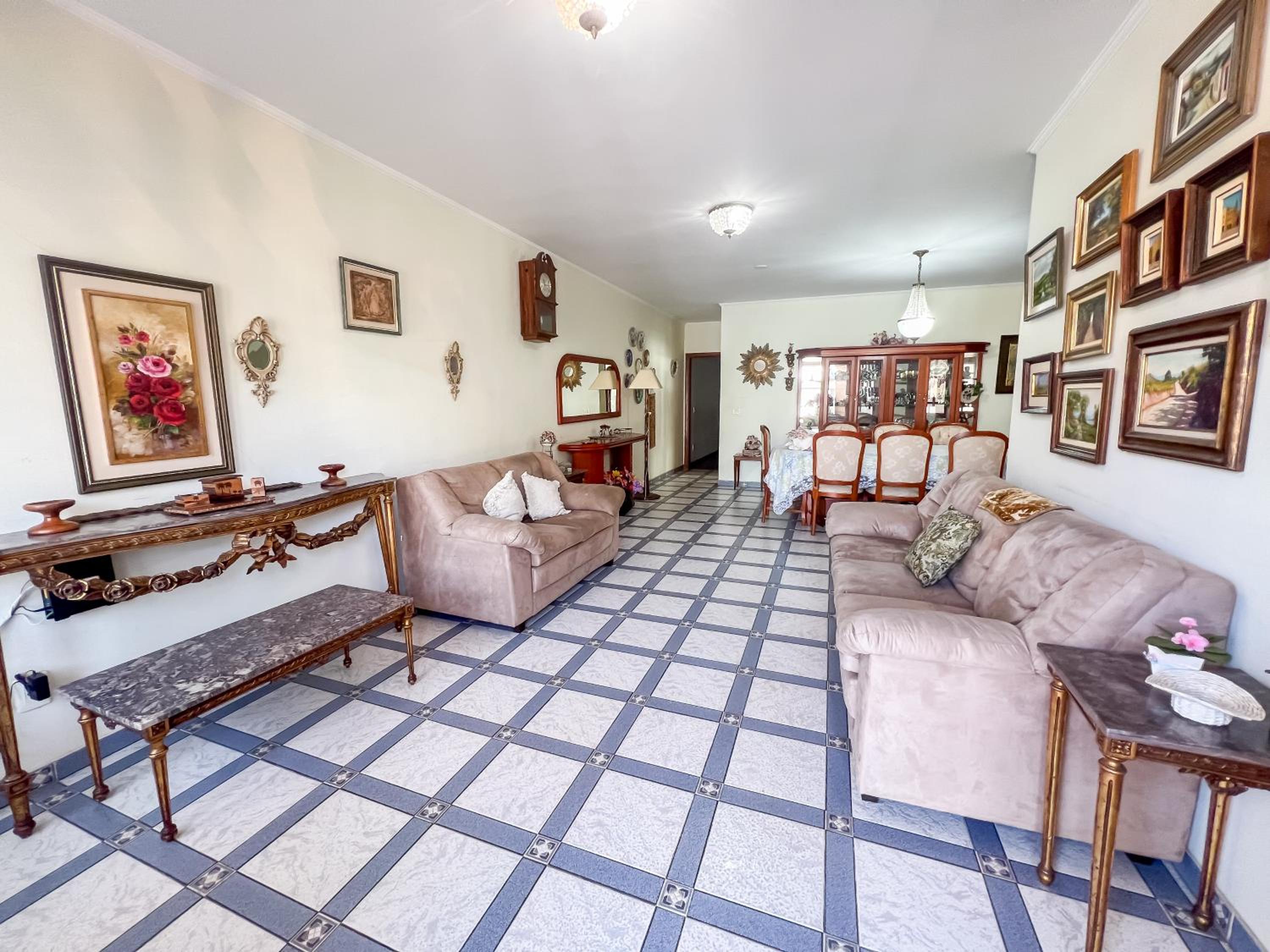 Four-Bedroom House photo 1