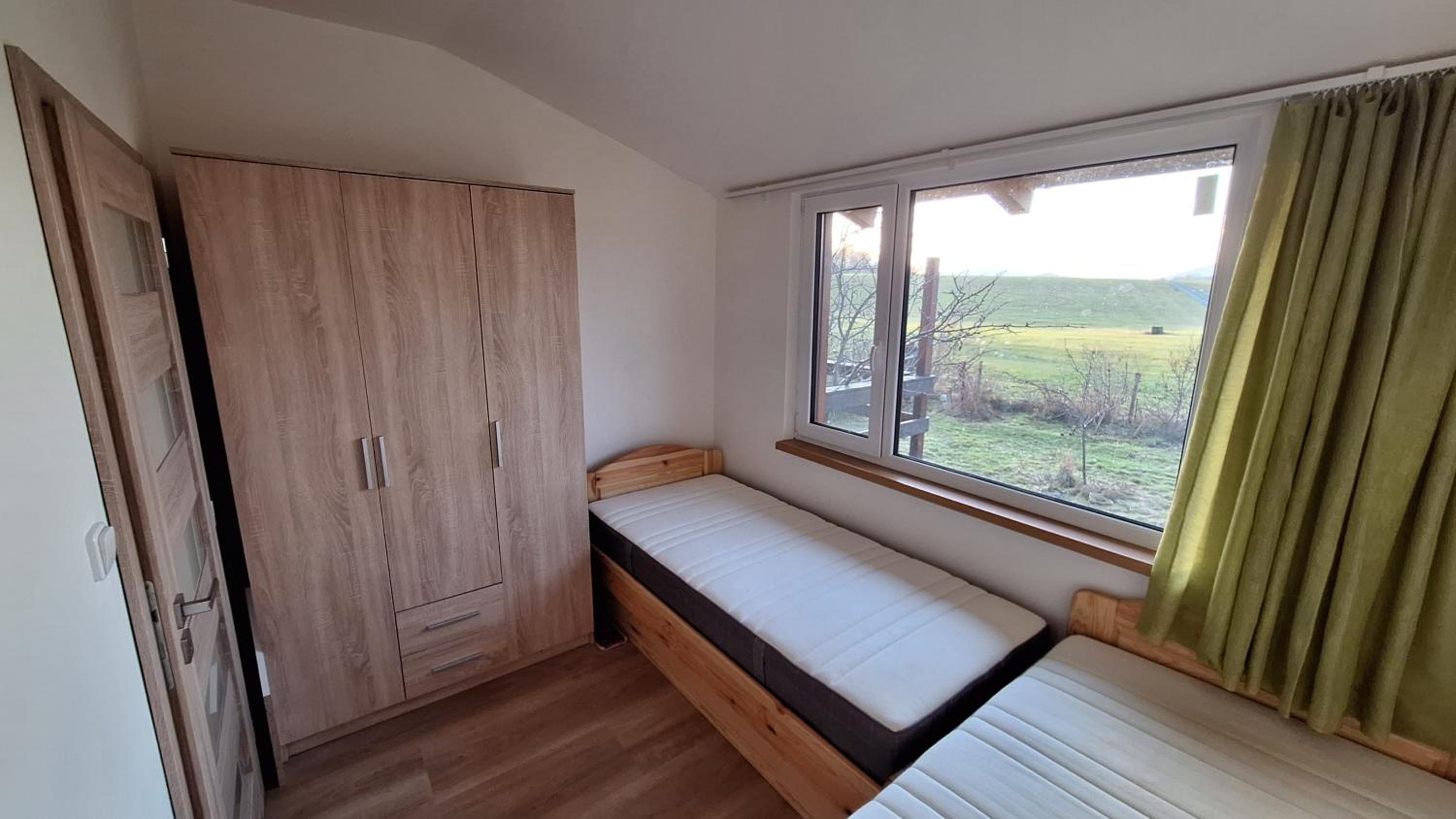 One-Bedroom House photo 1