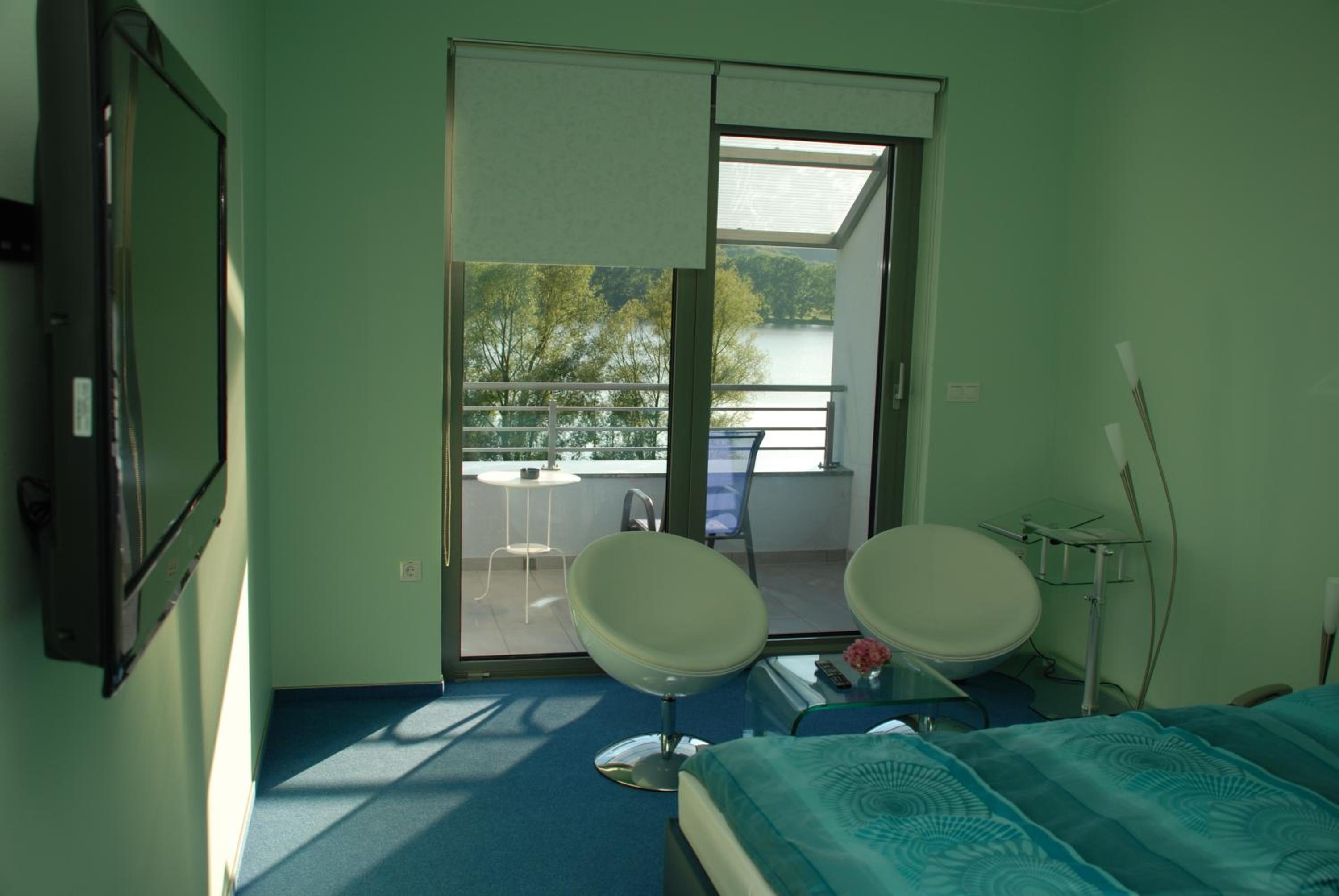 Double Room with Balcony - Photo 1